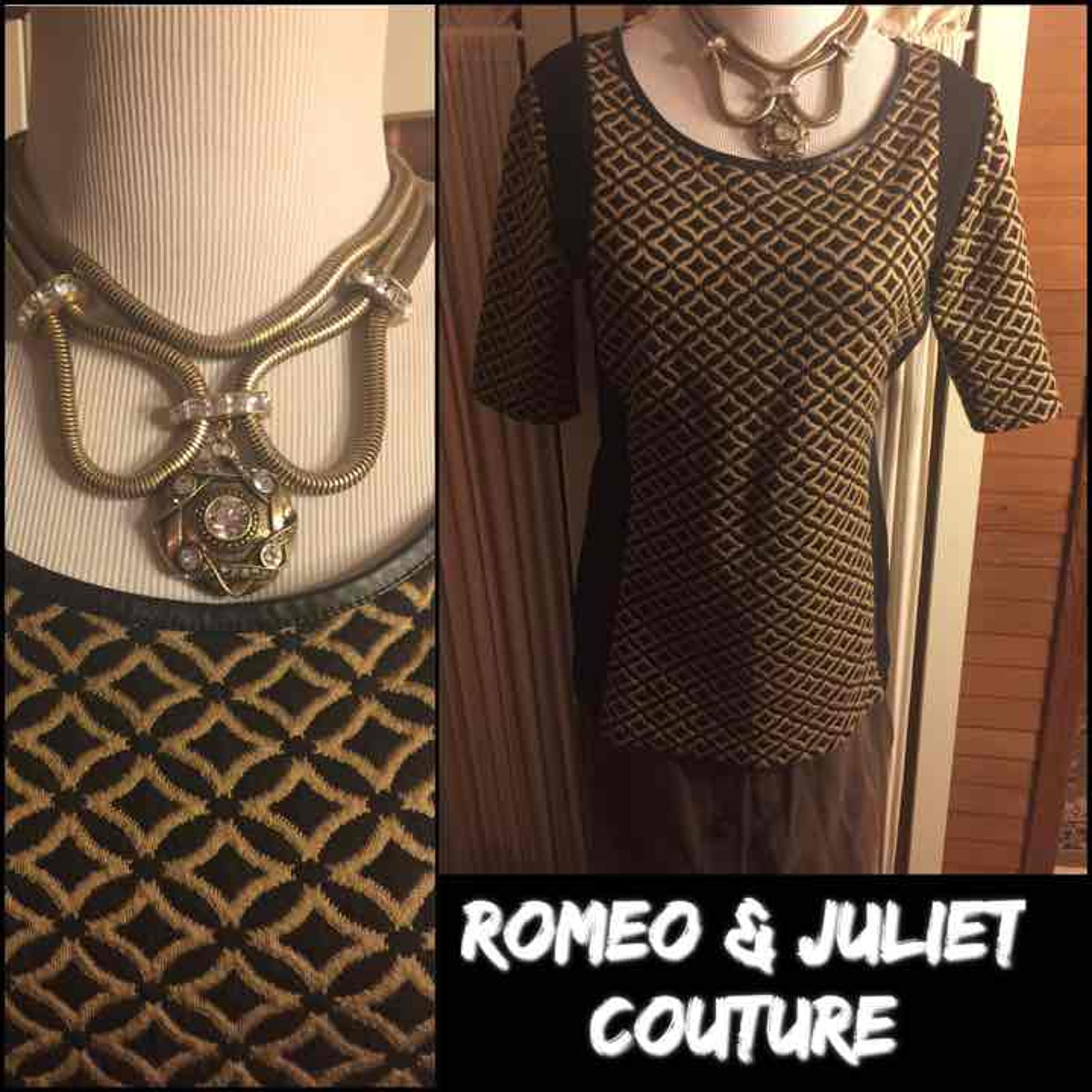 NWOT-S-ROMEO & JULIET COUTURE KNIT TOP