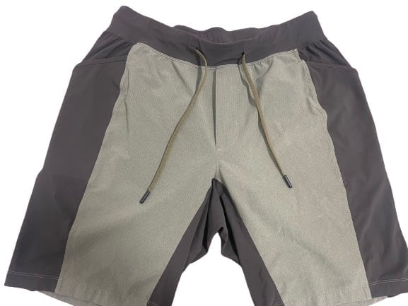 Men’s Lululemon Shorts Sport Olive and Dark Green Size Medium Great Condition