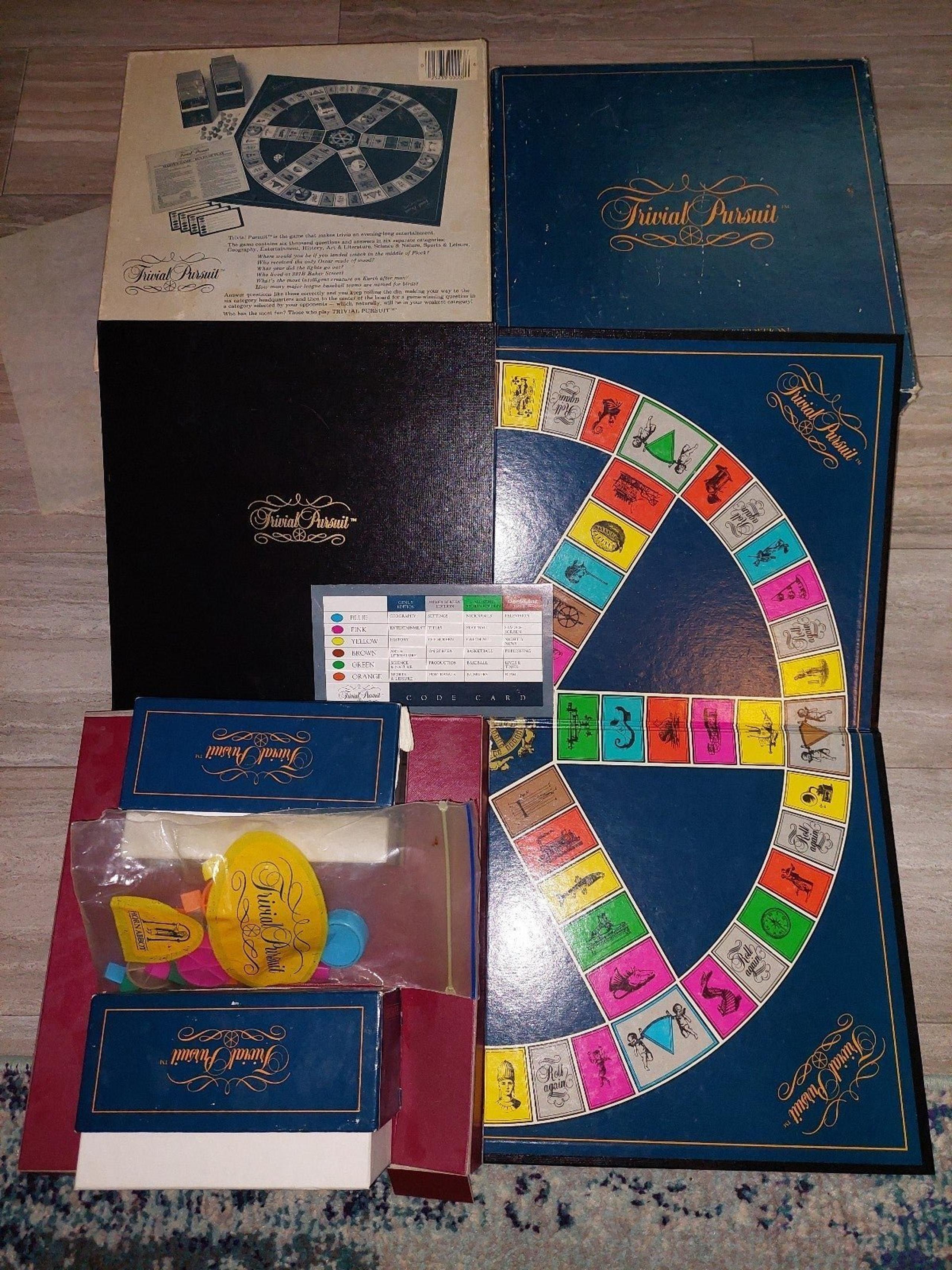 Vintage Trivial Pursuit 1st edition Mastergame Genus Edition Complete