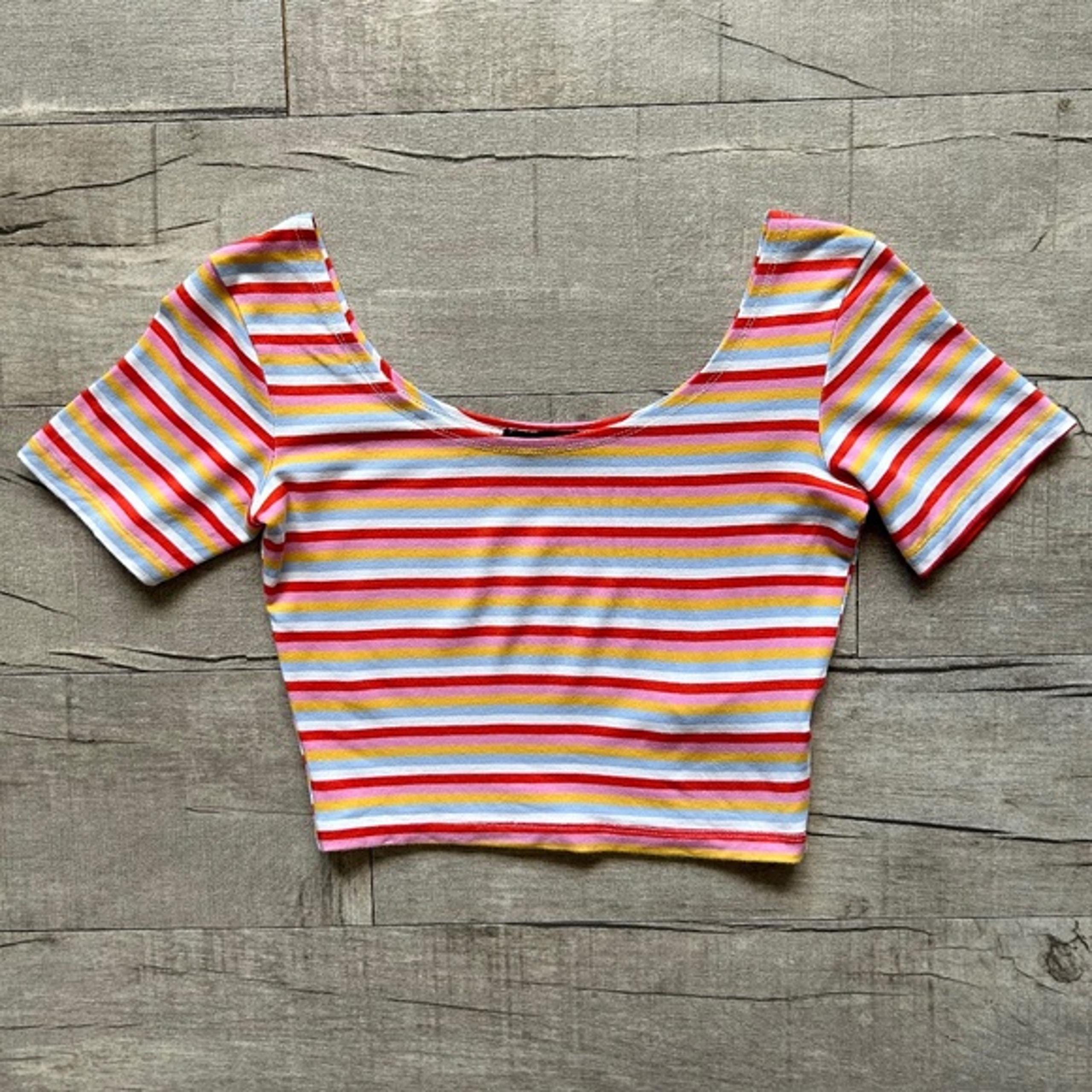Topshop Asos Red Primary Colors Stripe Short Sleeve Retro 70s Vibrant Crop Top 8
