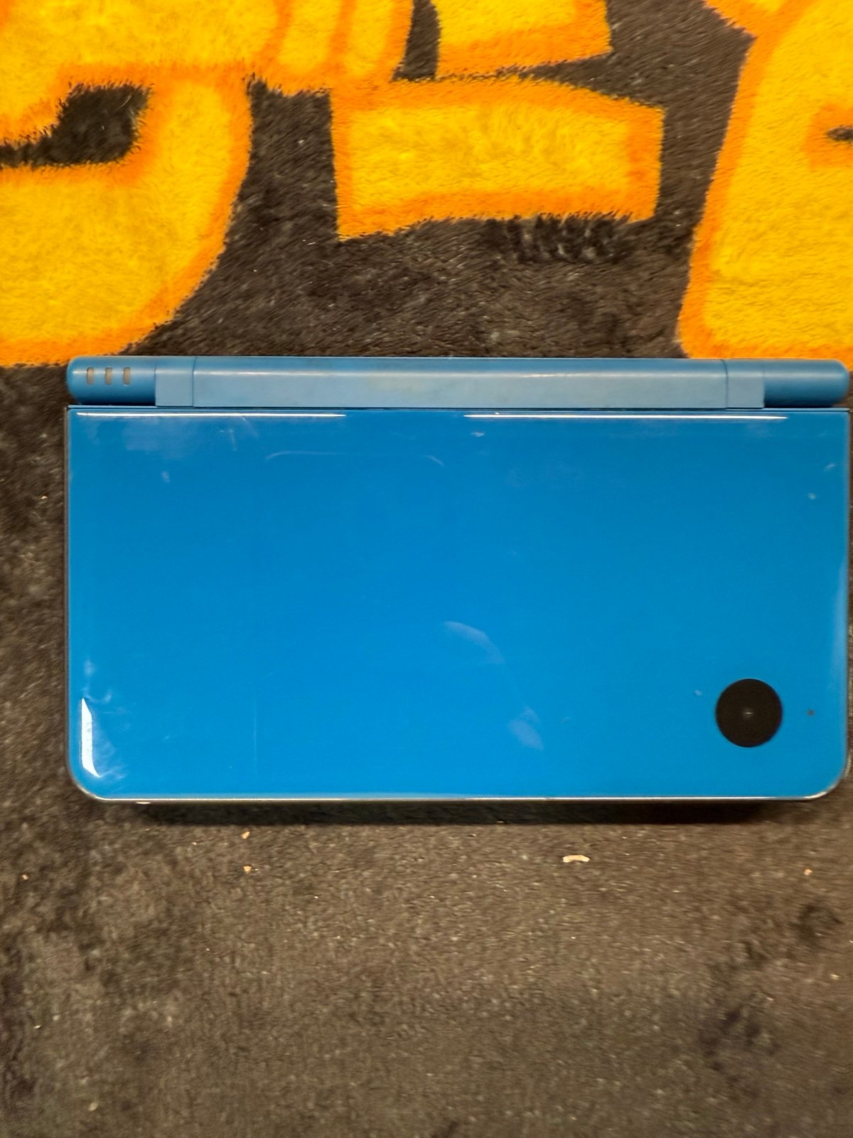 Nintendo DSi XL in blue - tested