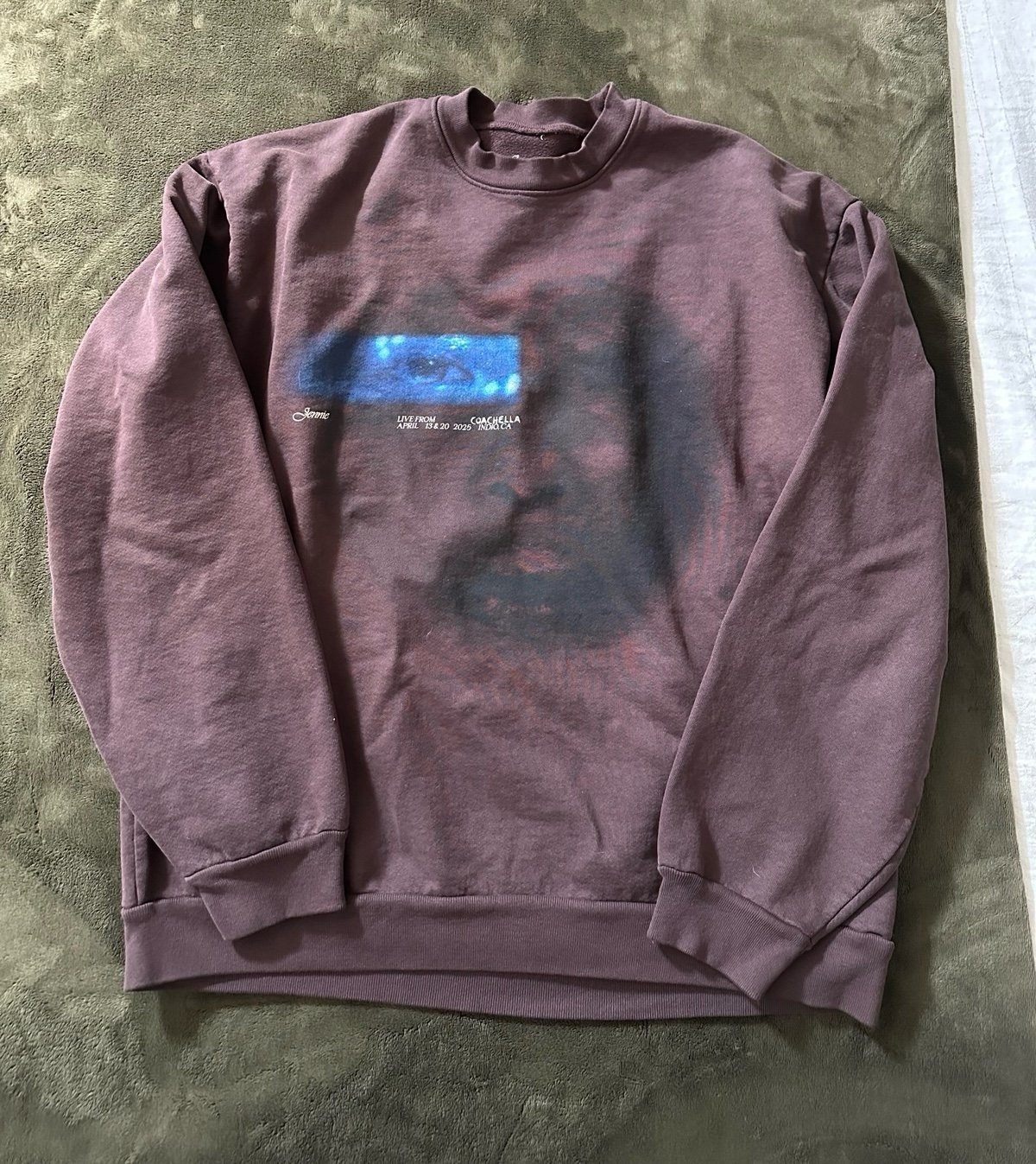 JENNIE 2025 RARE Coachella Crewneck