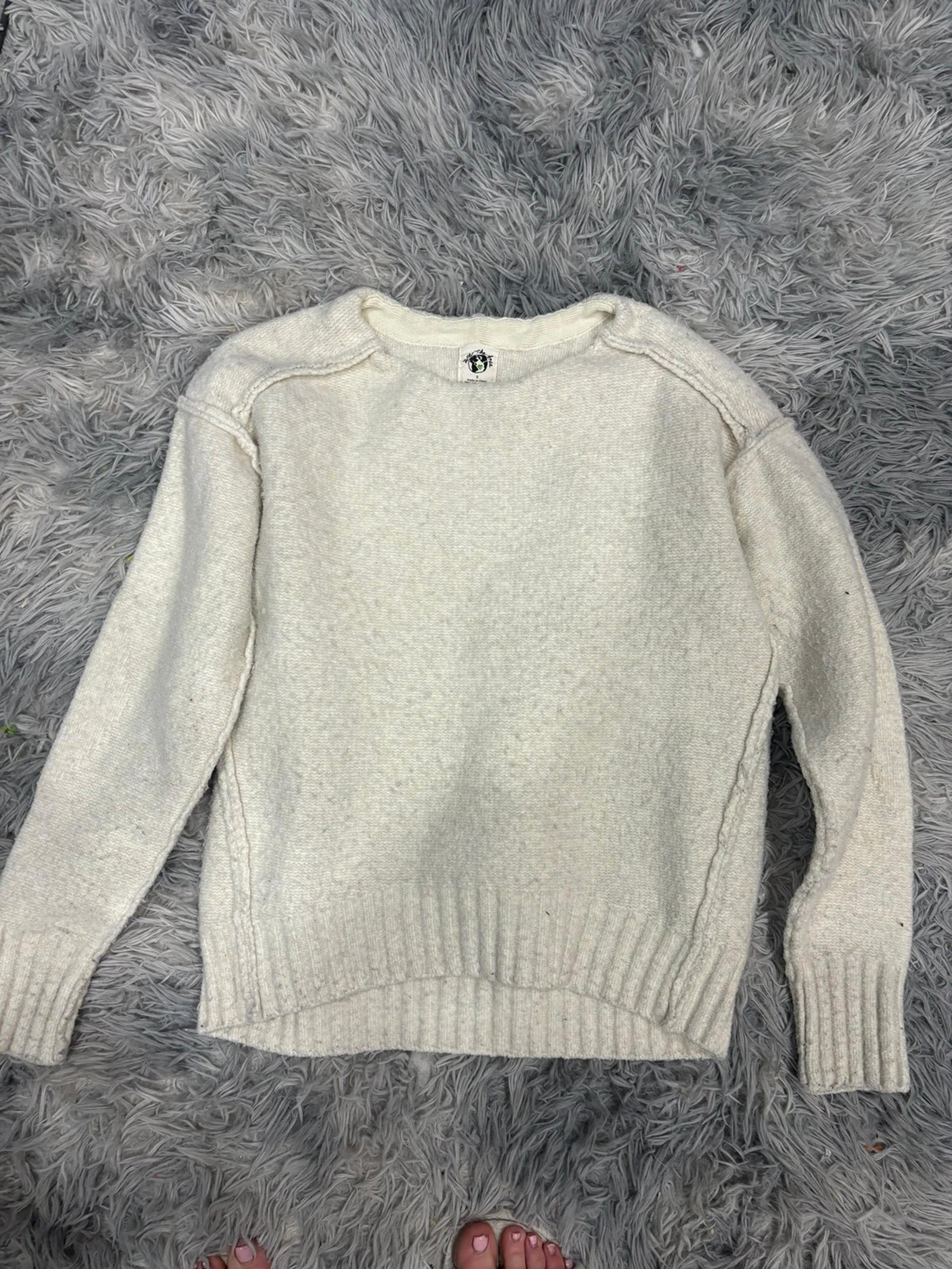 we the free sweater