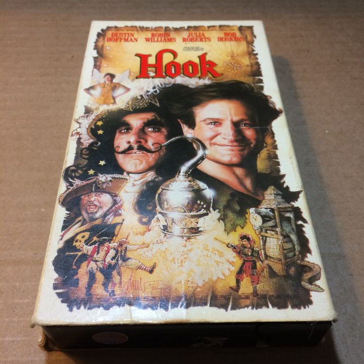 Hook VHS Hoffman Williams Roberts Hoskins Vtg PG Peter Pan Columbia
