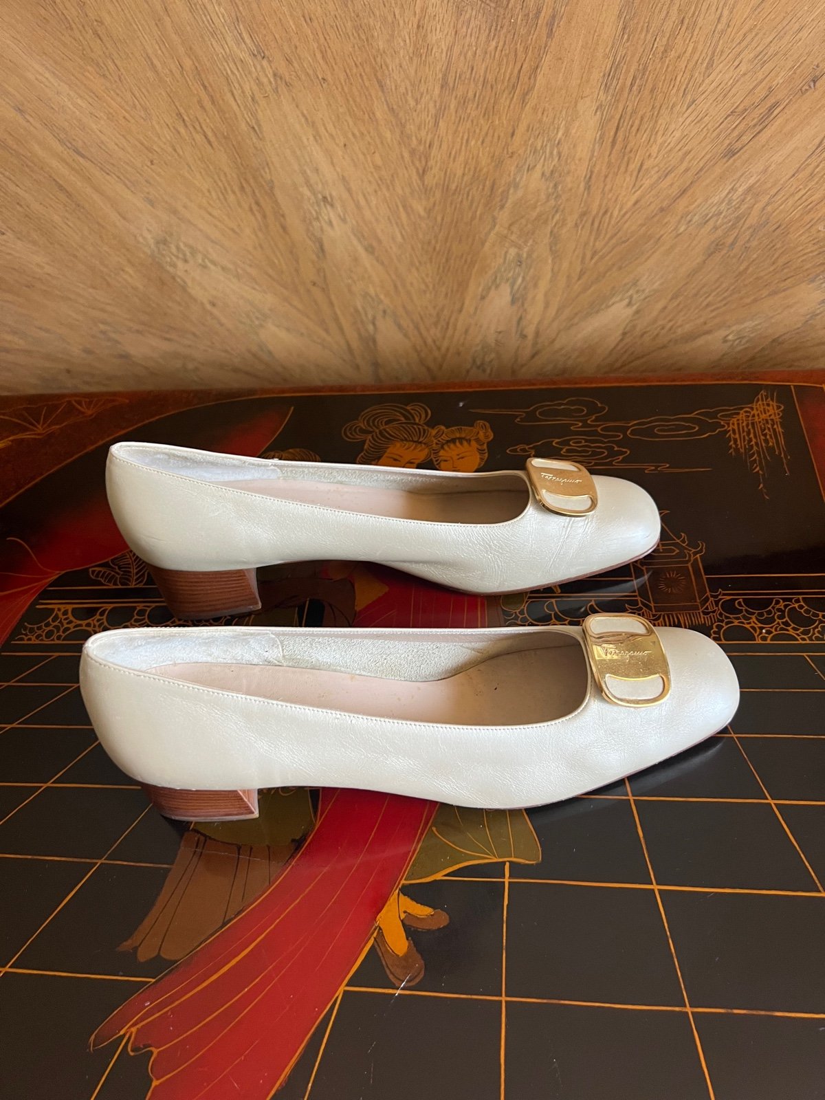Salvatore Ferragamo Shoes Cream/ivory color Leather Size 11 AA MADE IN ITALY