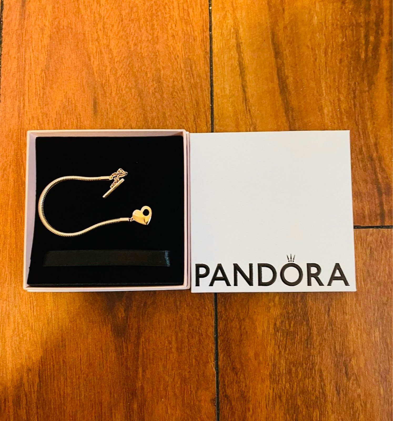 PANDORA bracelet