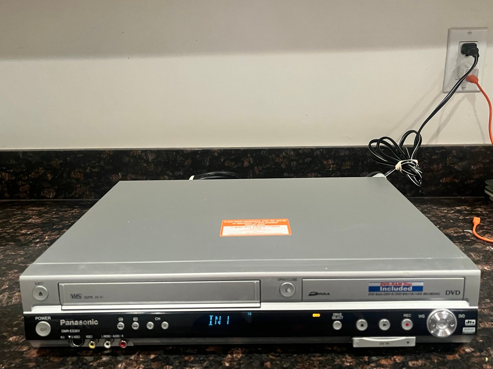 Panasonic DMR-ES35V DVD Recorder VHS VCR Combo No Remote - Tested And Works