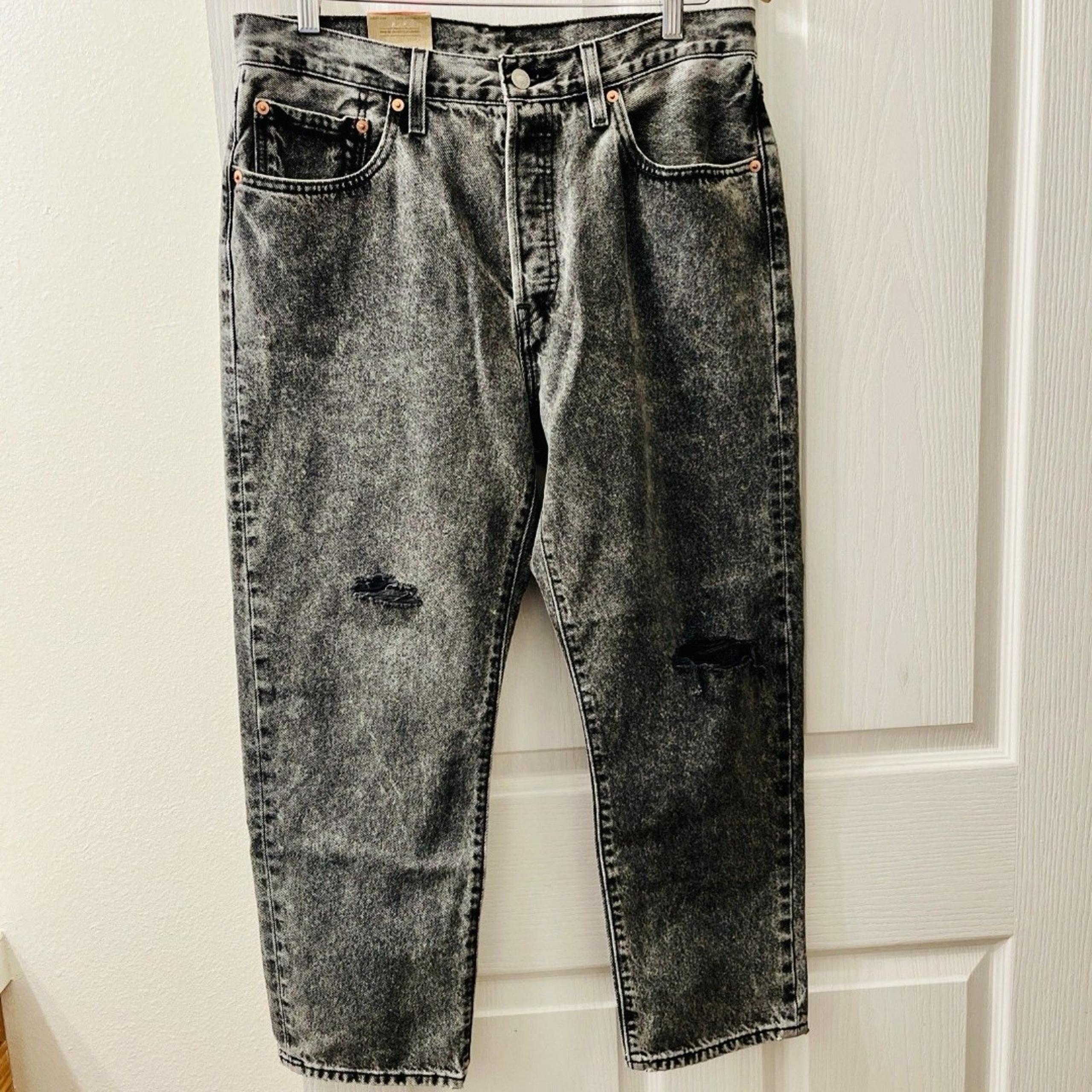Levis 501 Original Cropped Women 32 x 26 Black Jeans Straight Sophisticated Lady