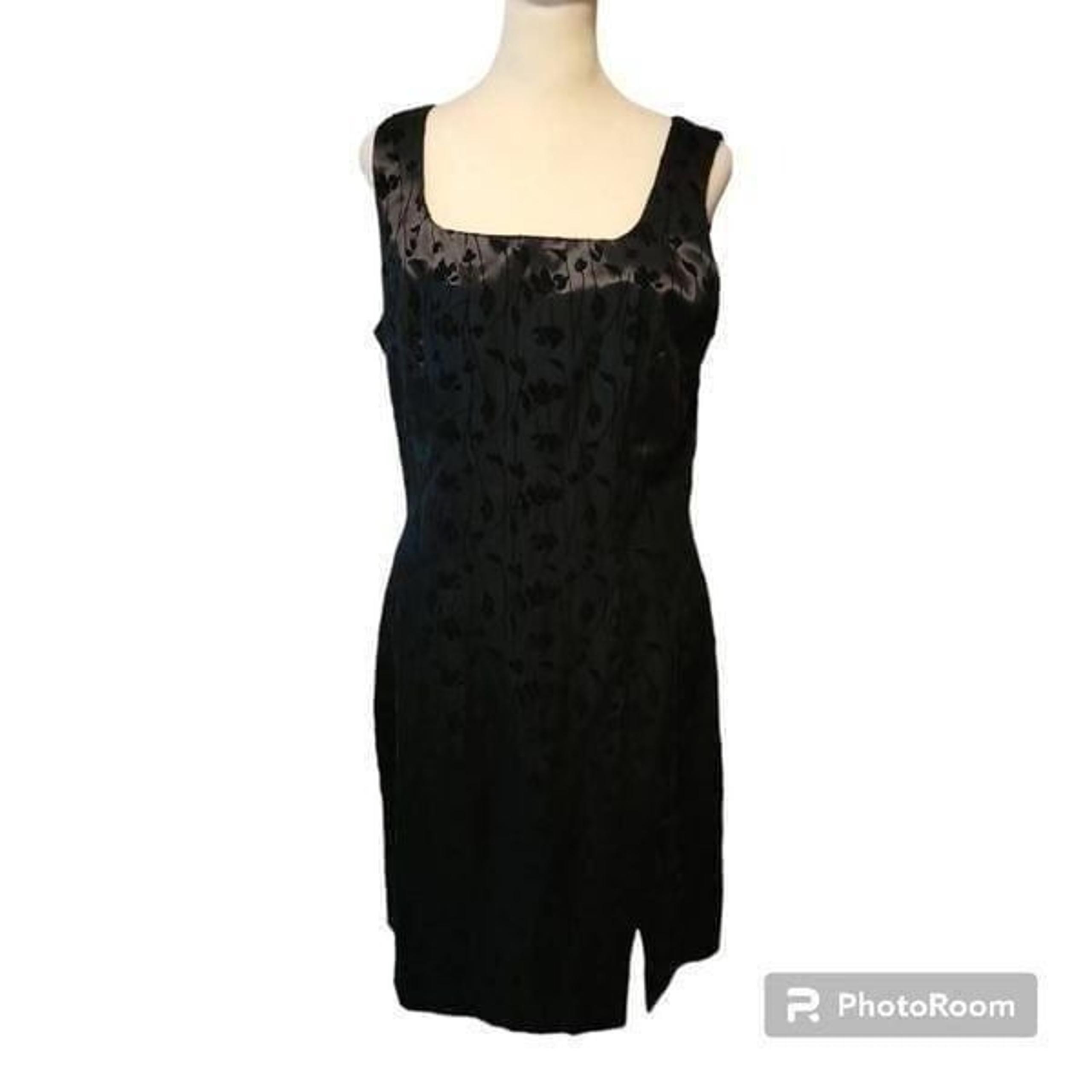 Molly Mallory Evening Black Satin Cocktail Dress Size 8