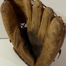 Vintage hutch baseball glove made in Cincinnati USA.
