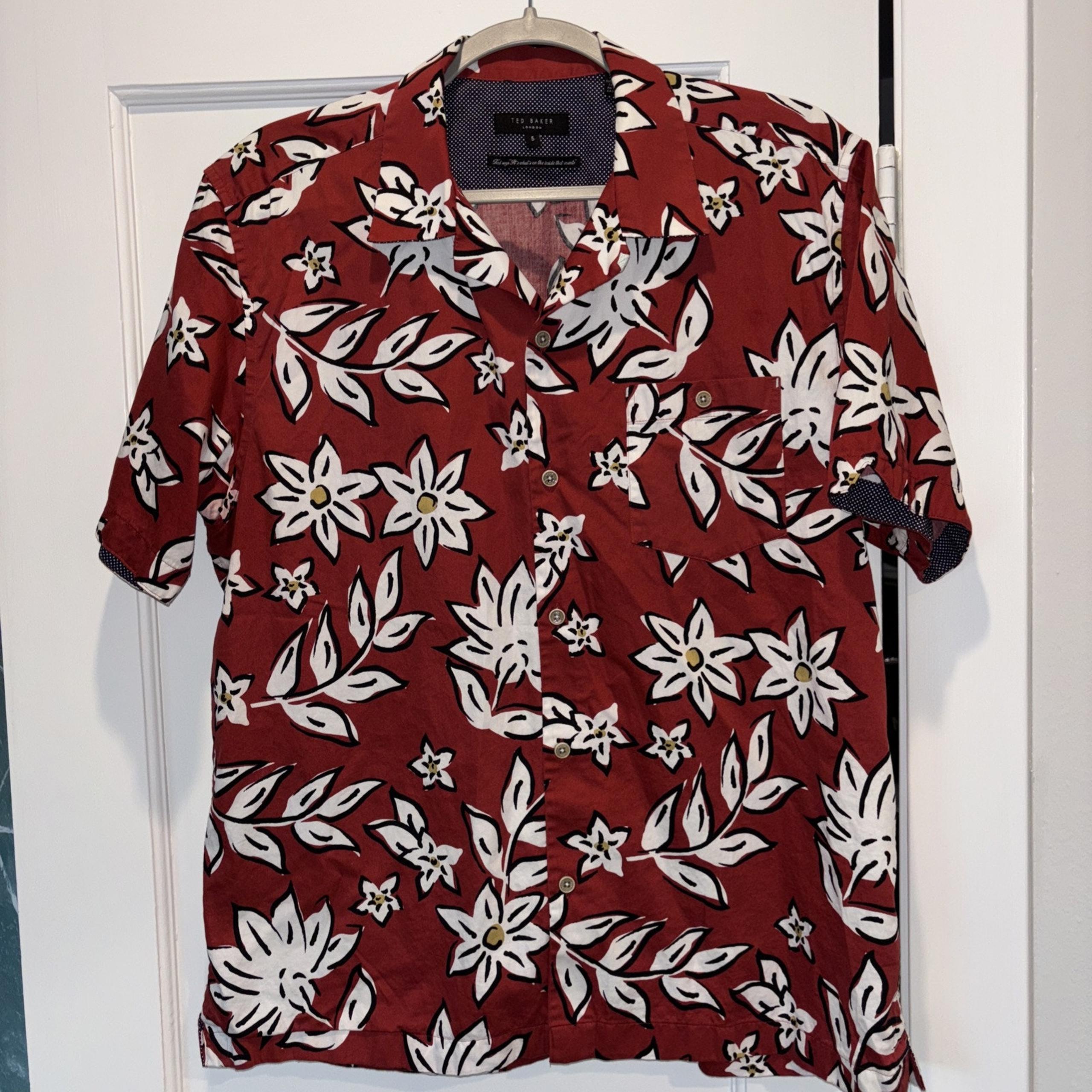 Ted Baker London Men 5 Large Hawaiian Floral Red Polka Dot Short Sleeve Shirt