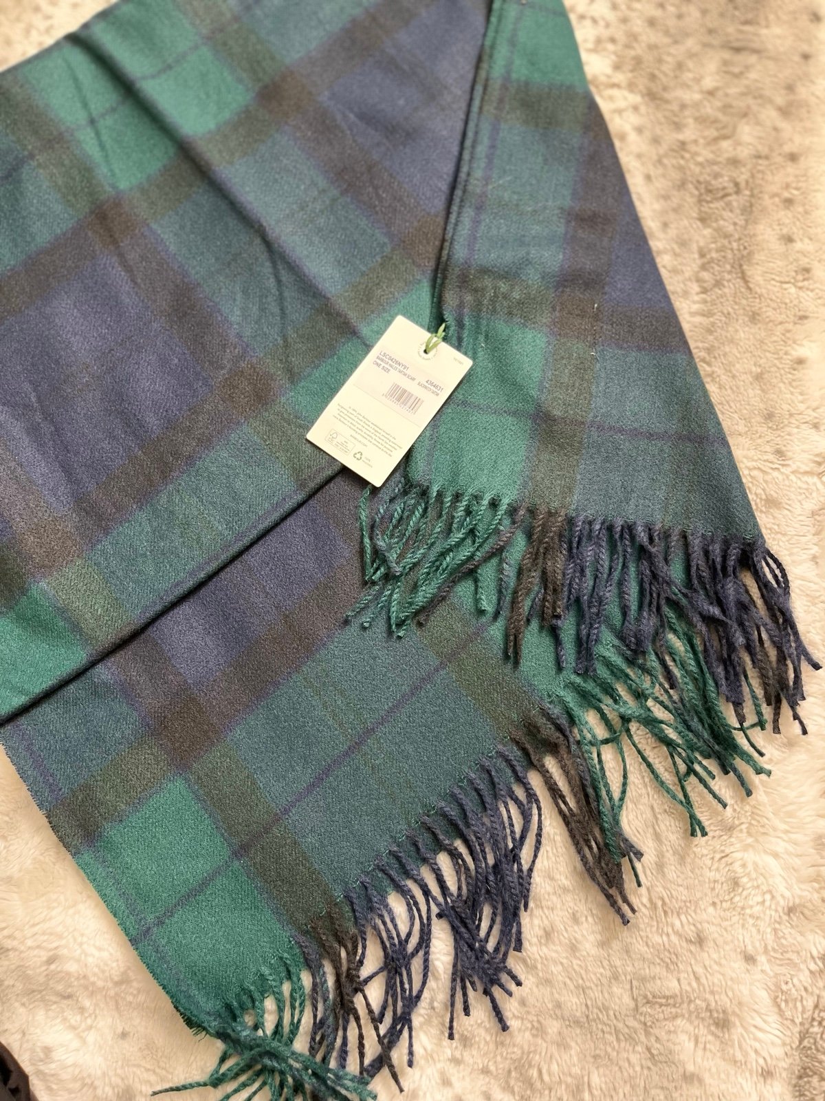 Barbour Hailes Stanway Tartan Wrap in Blackwatch Tartan L sz 87 x32 MSRP110
