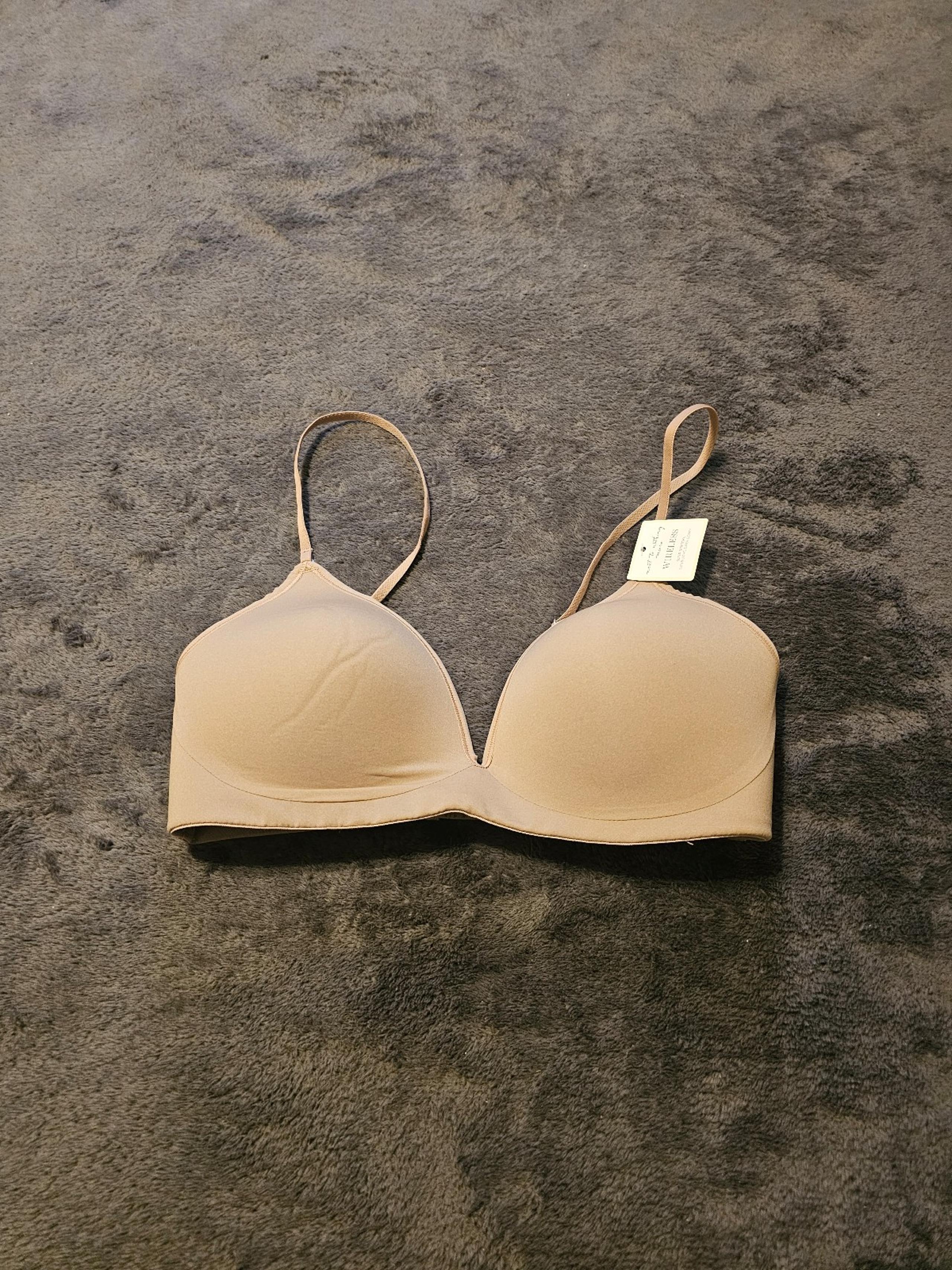 On Gossamer Next to Nothing Micro Wireless Bra Sz 32C