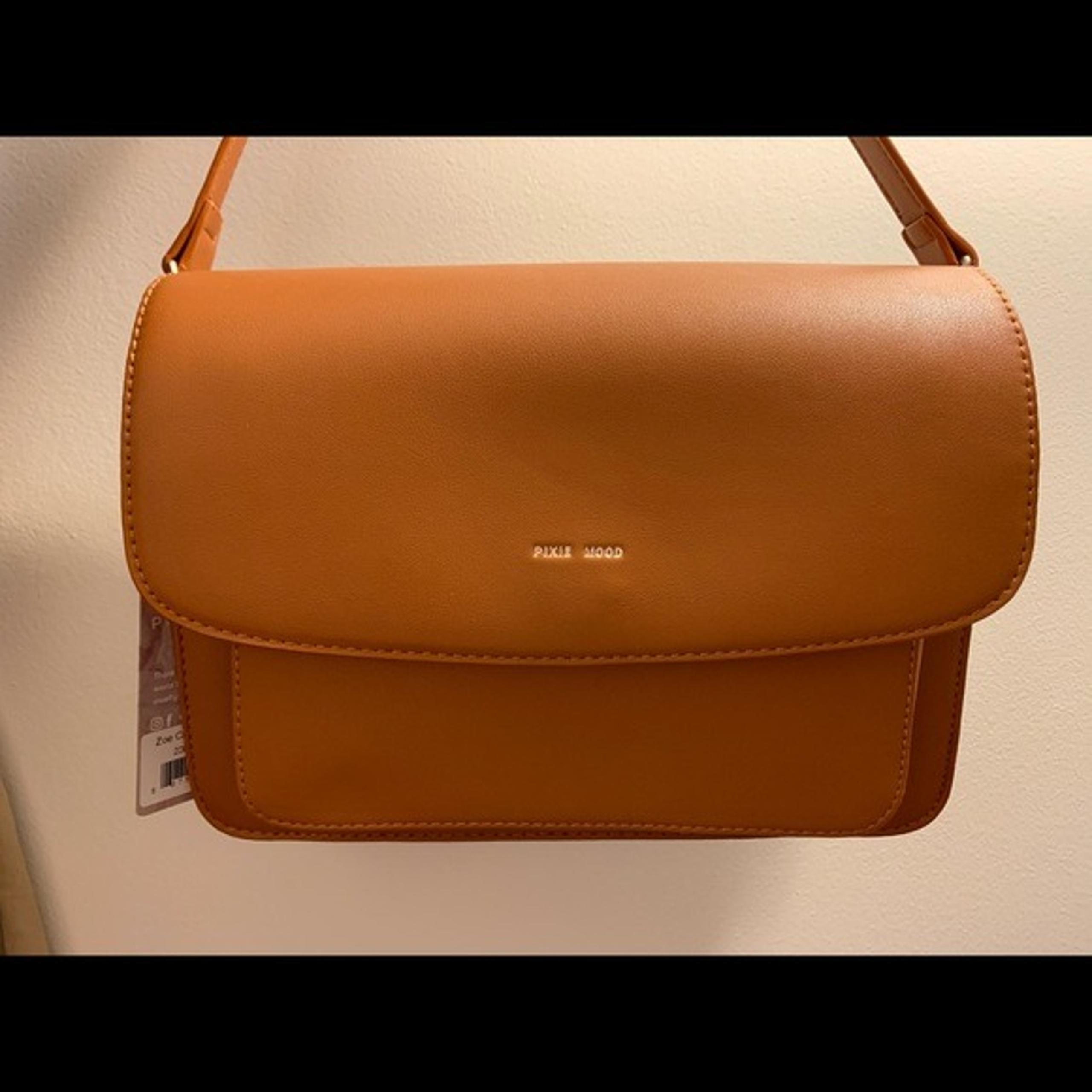 Pixi Mood Zoe Crossbody in cognac