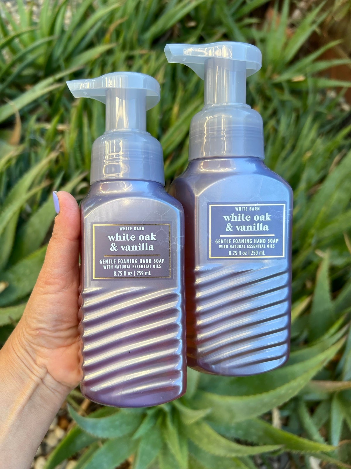 Bath and body works WHITE OAK VANILLA hand soaps