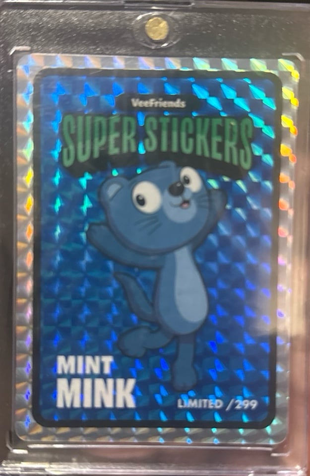 VeeFriends Super Stickers Mint Mink /299
