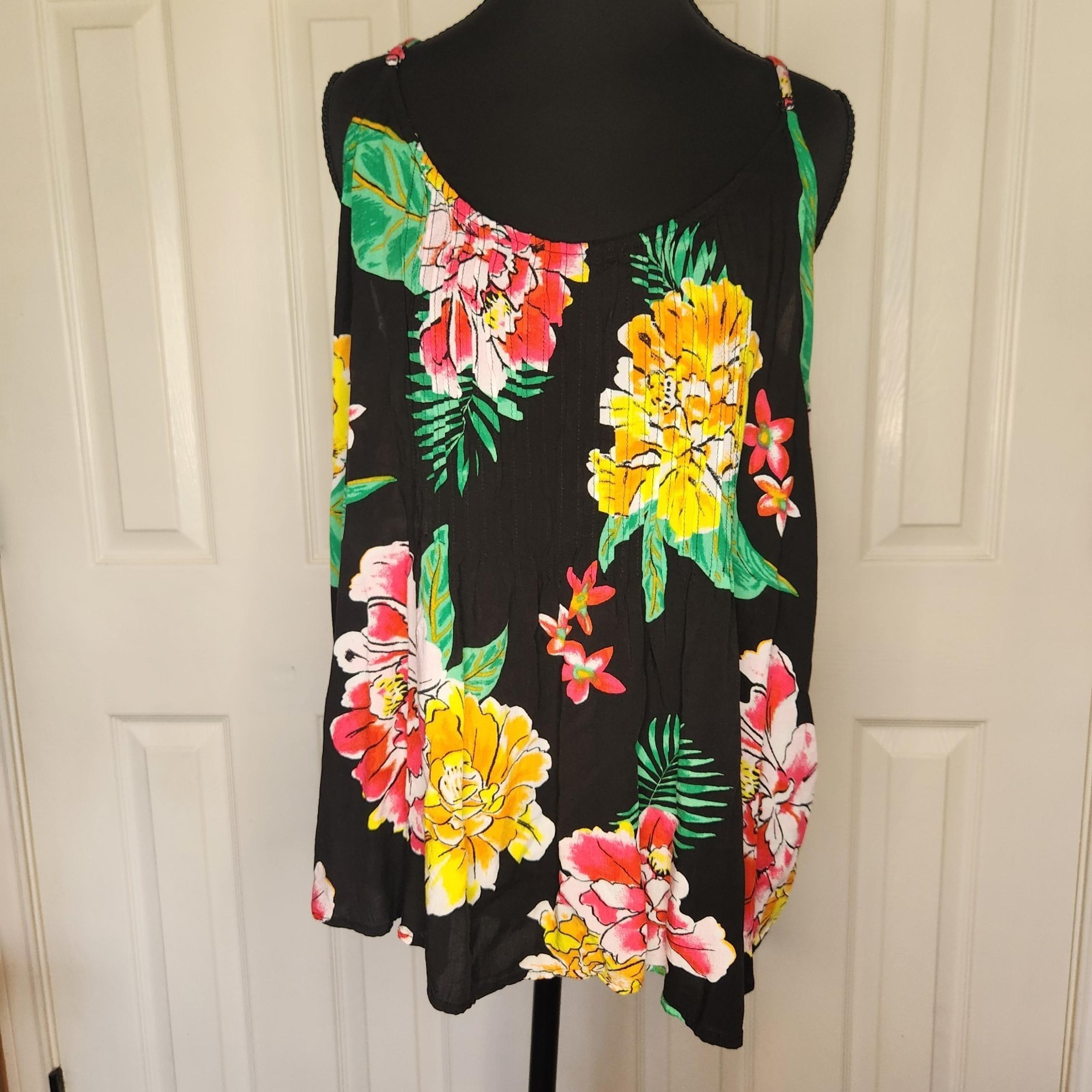 Old Navy Black Floral Tropical Hawaiian Sleeveless Cami Tank Size XL Adjustable