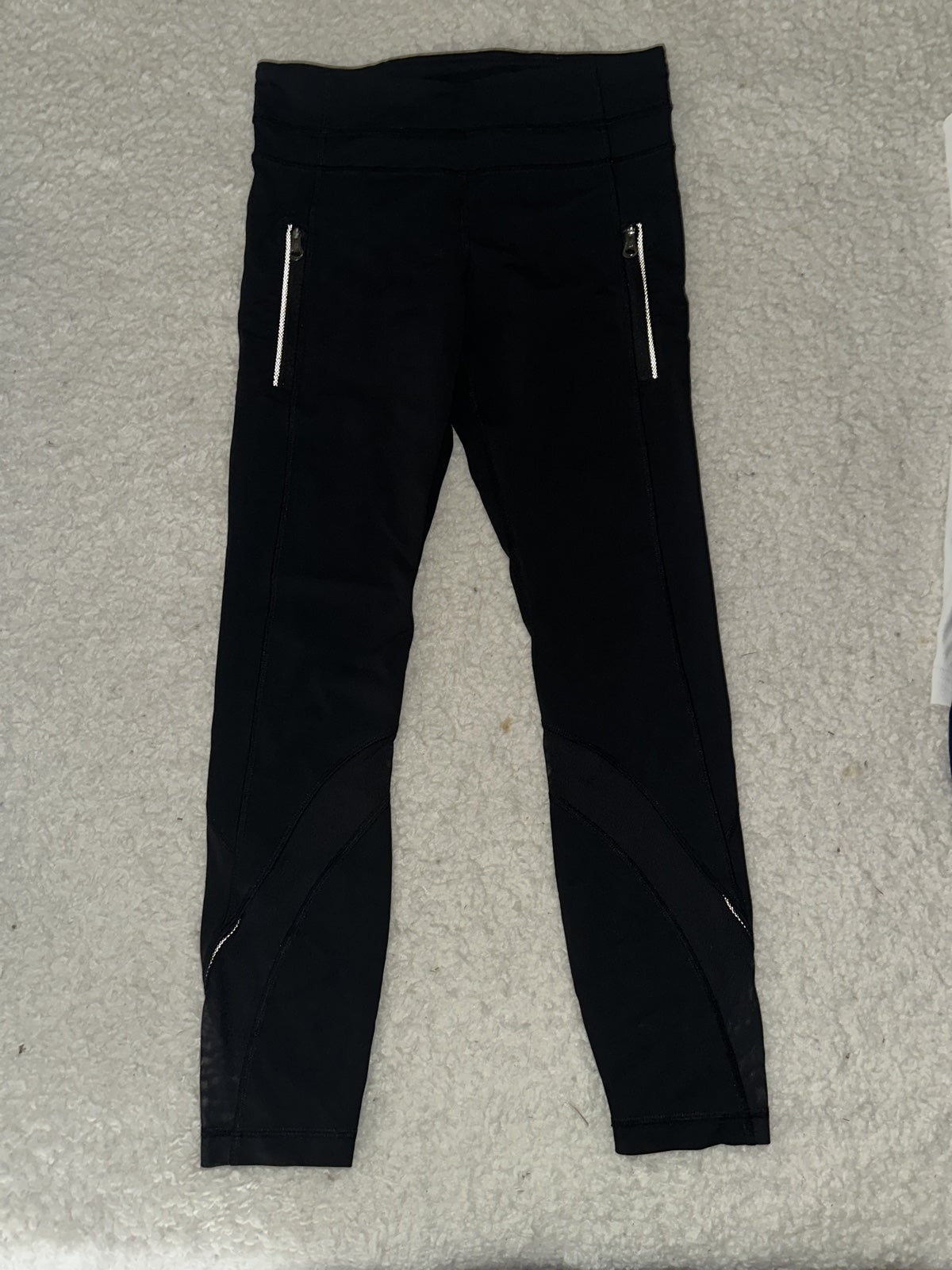 Lululemon leggings size 4