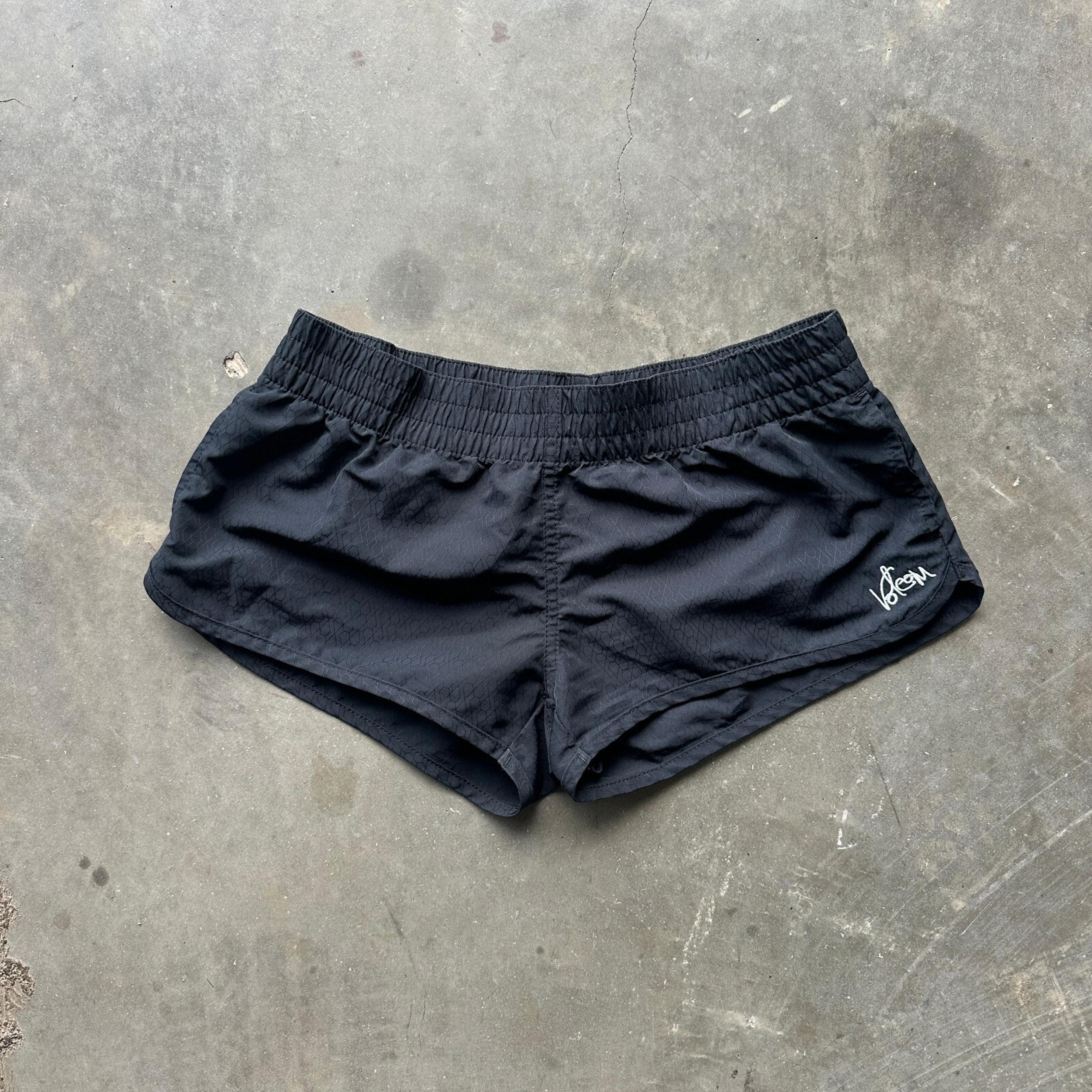 Vintage Volcom Shorts Women’s Miss Mod Running M Black Athletic Shorts Y2K Board