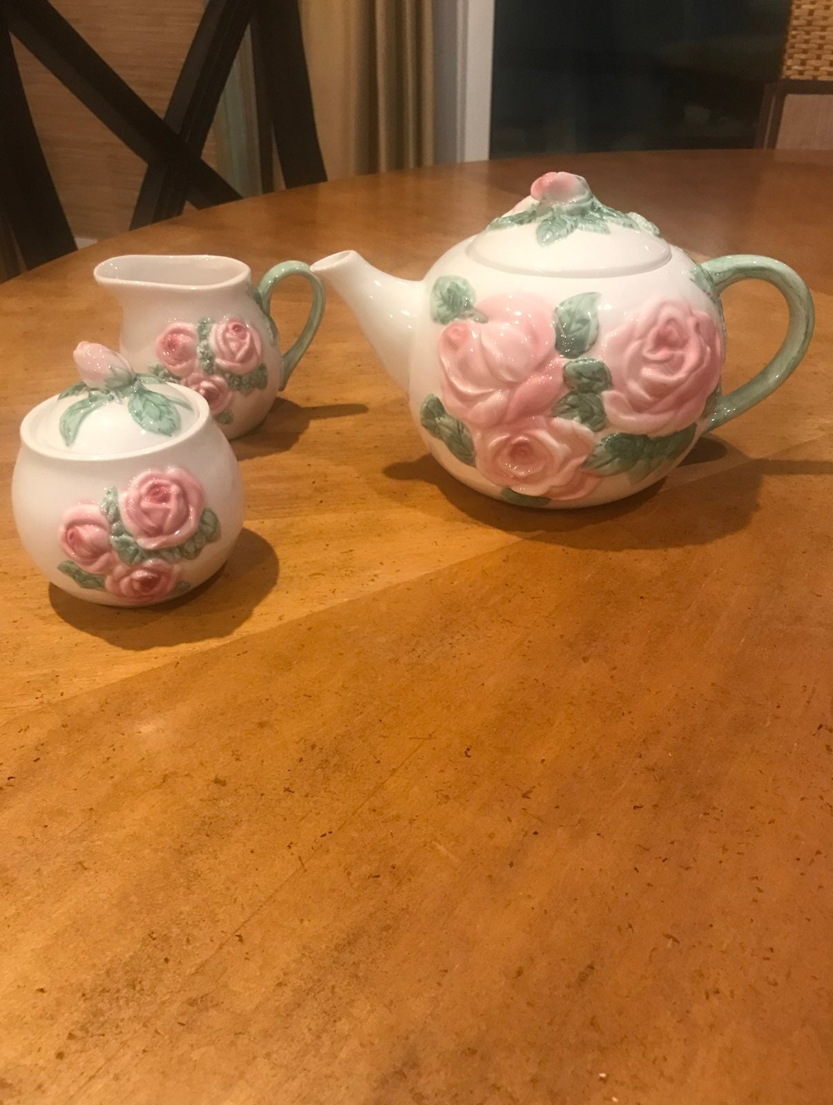 Tea pot sugar and creamer set