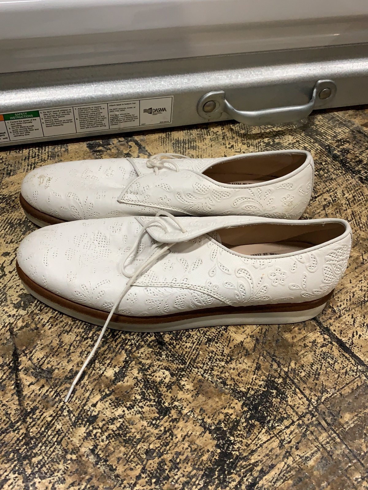 Tods woman’s dress shoes