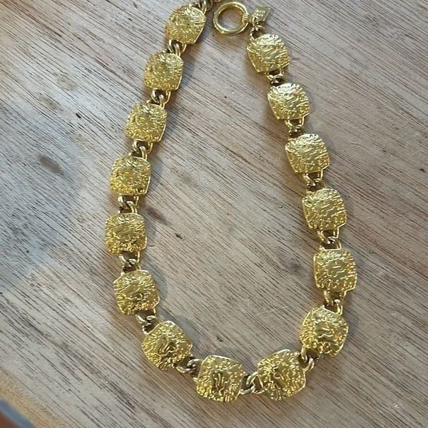 Amen Klein signature Lionshead gold choker. Necklace vintage