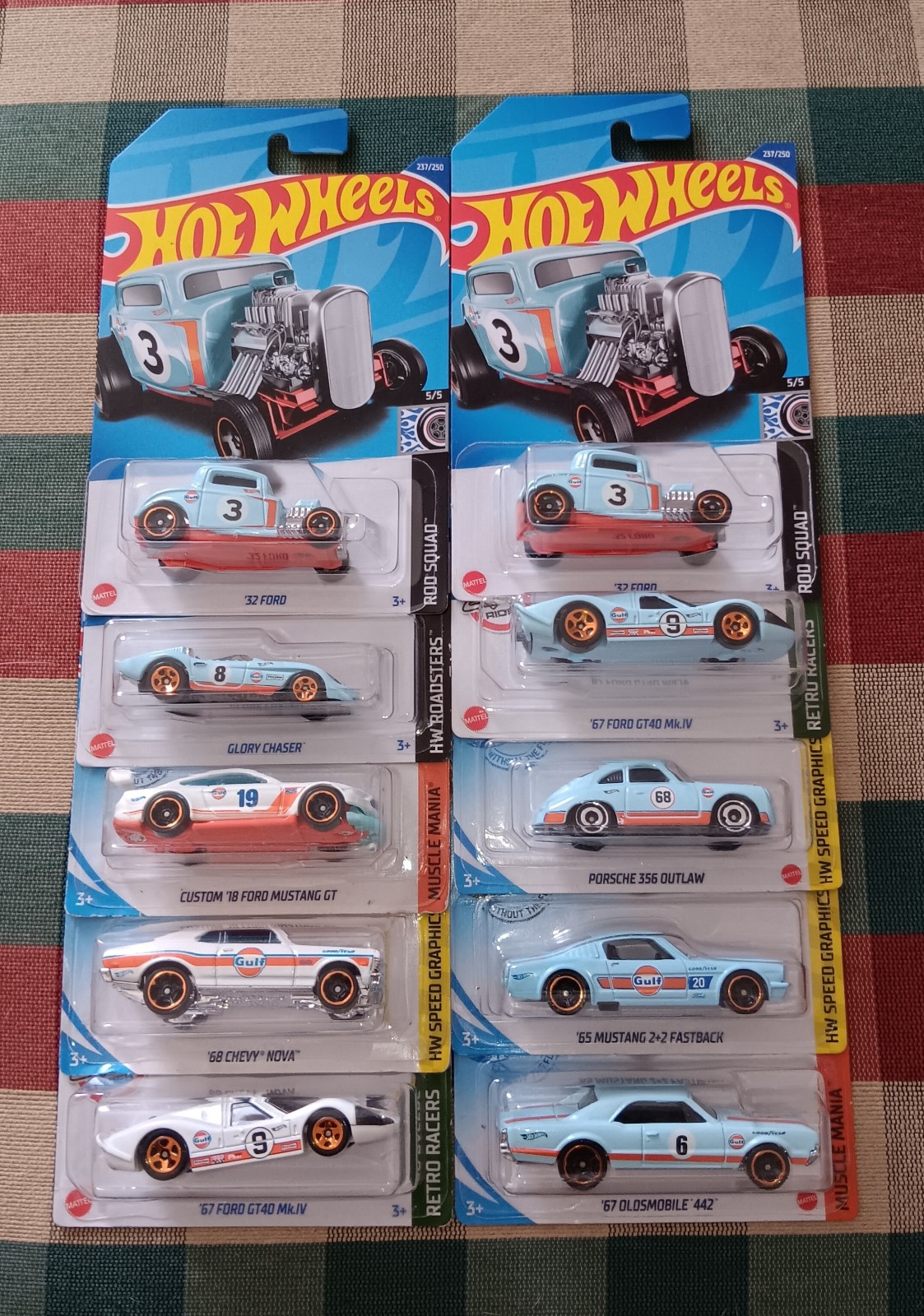 Lot of 10 Hot Wheels Gulf Racing cars.