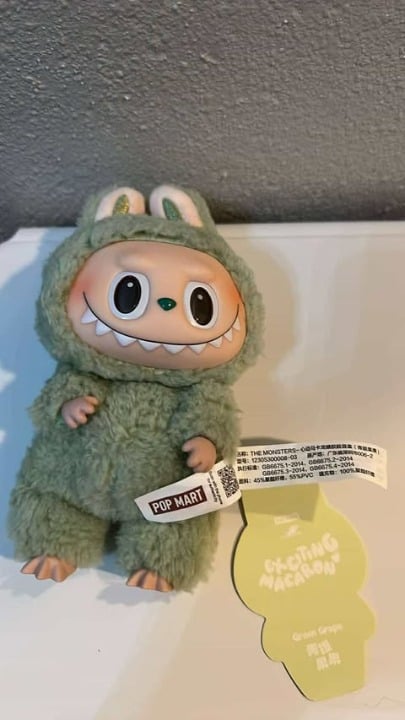 Pop Mart THE MONSTERS Exciting Macaron - Green Grape