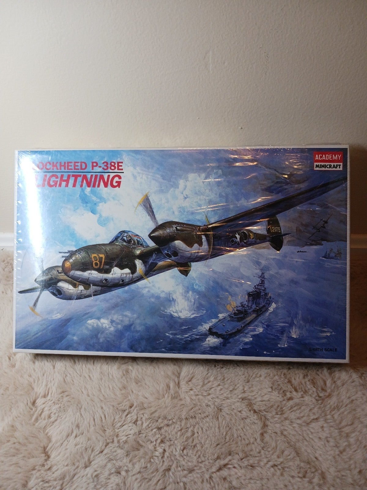 Lockheed P-38 Lightning 1:42 by Academy