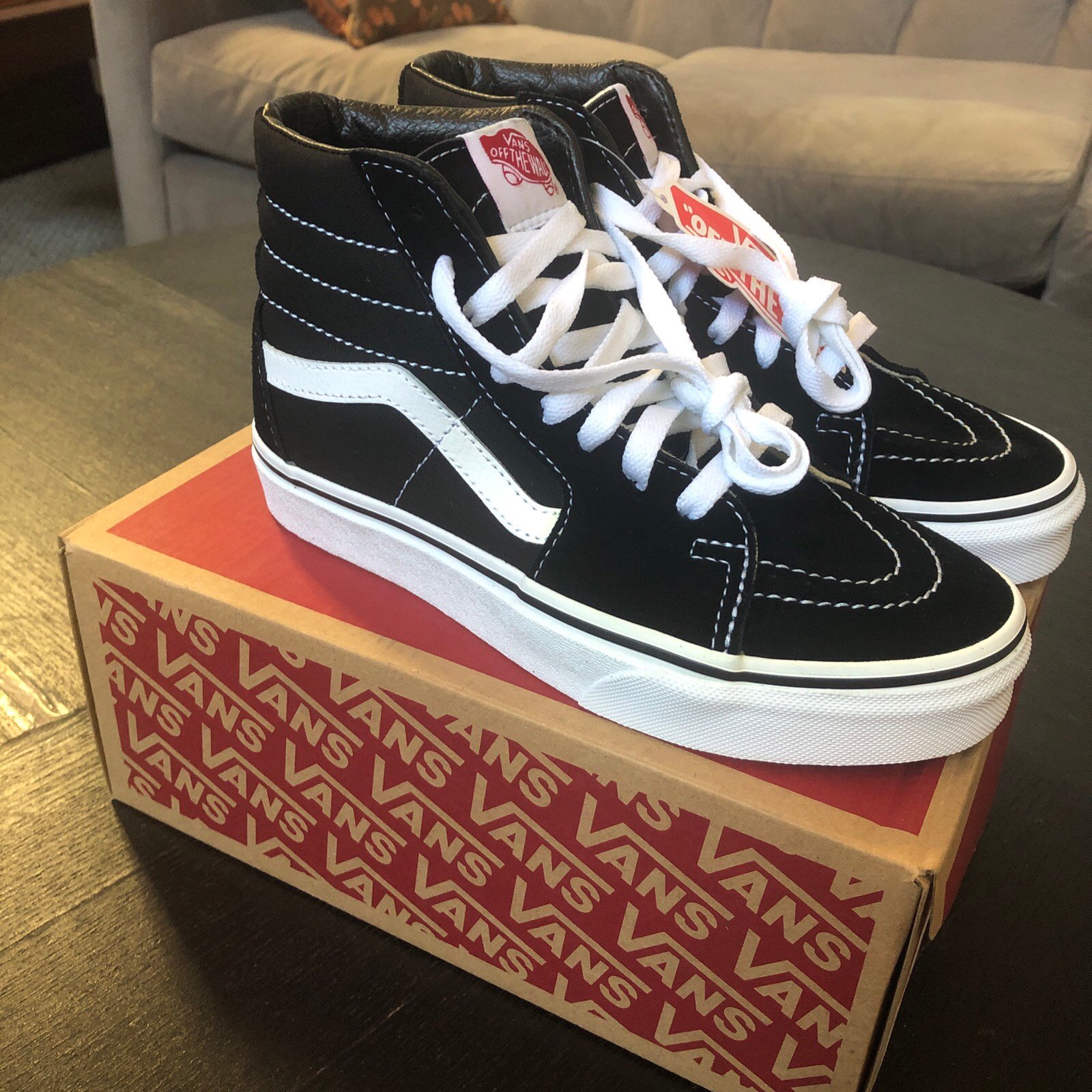 Size 4 - VANS Sk8- High Black White