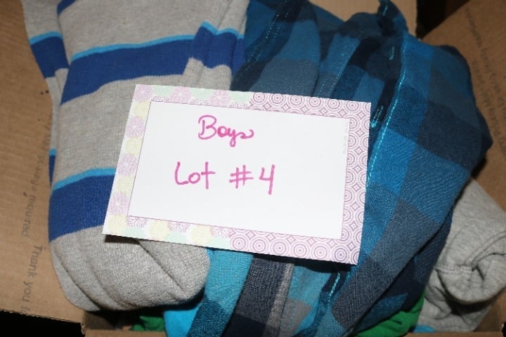 Boys mixed clothing lot of 21 items sizes range from 6,7,8,10,12
