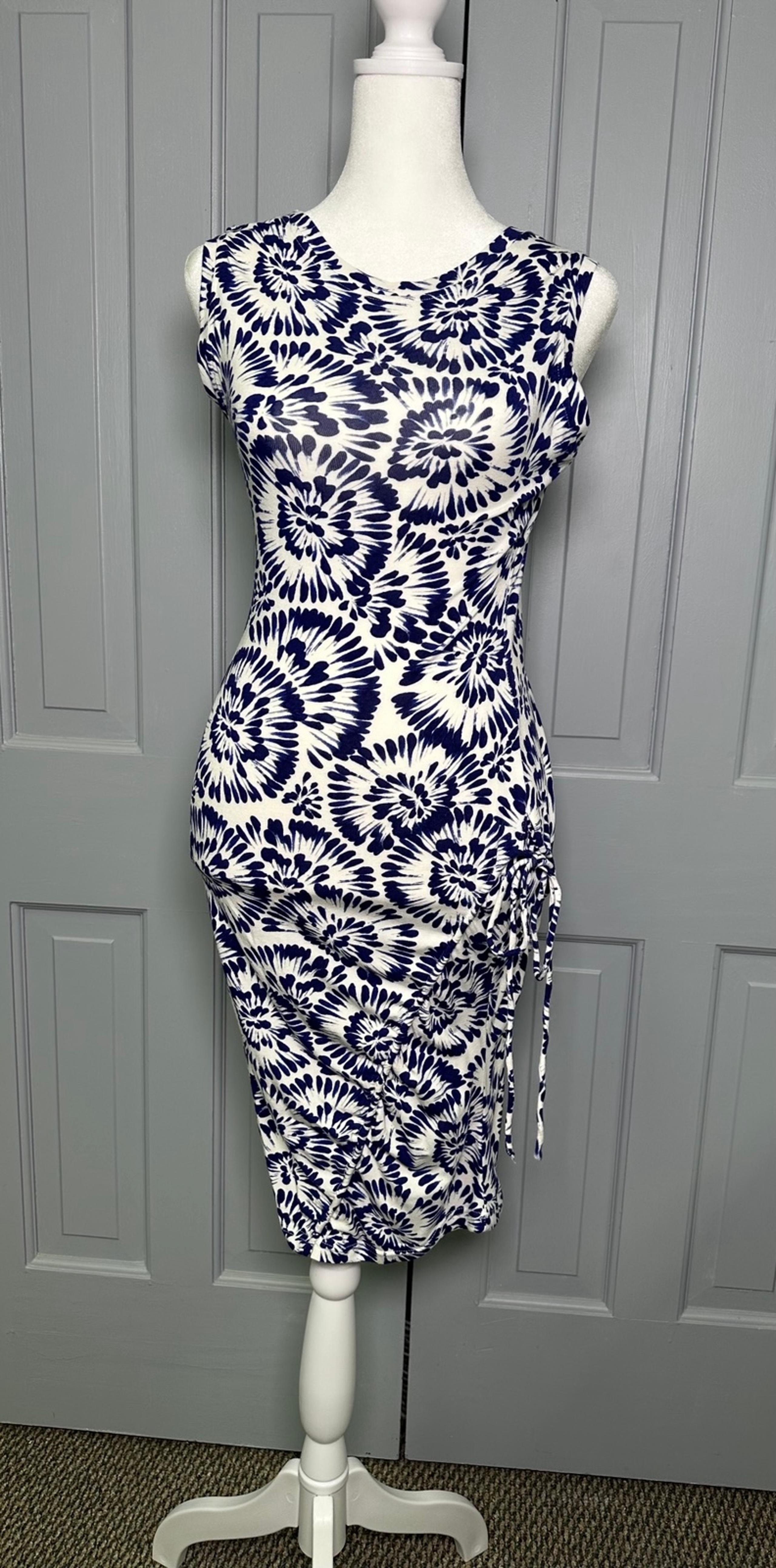 Sugar lips Woman’s Body Con Dress Blue/white Size Medium - Sugarlips