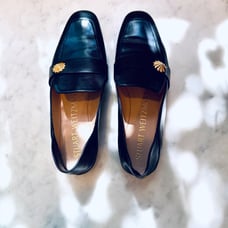Stuart Weitzman Loafers Gold Accent Slip On Dress Shoes Flats Size 6