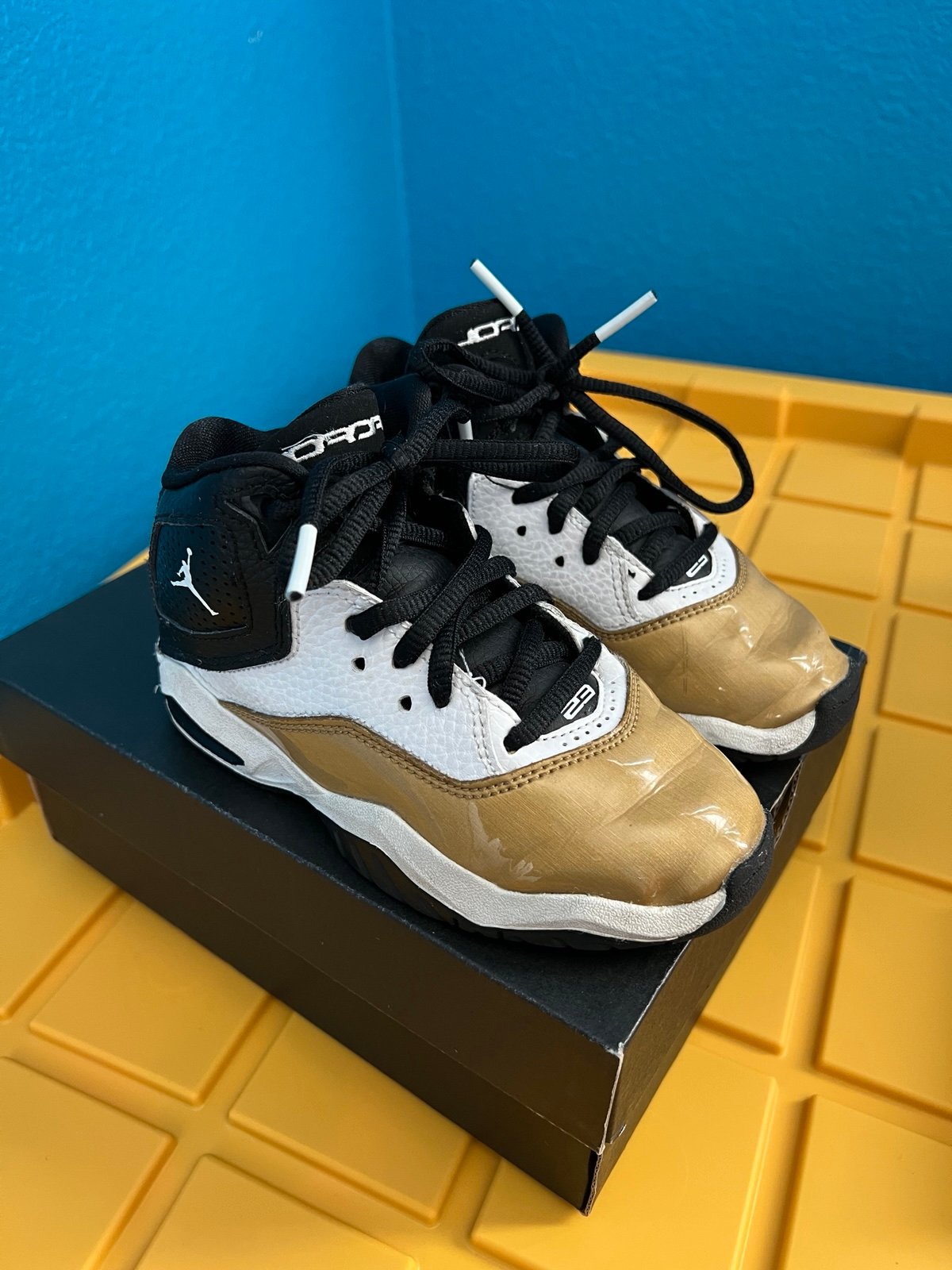 Nike Jordan B'Loyal Basketball Shoes 11C Toddler
