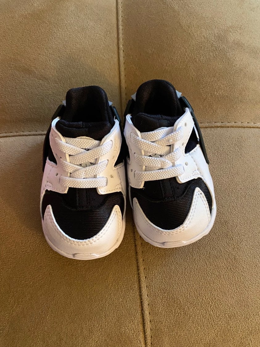 Nike Huarache Shoes size 3C