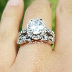 NEW Silver Elegant Oval Cut Halo Bridal Ring Set