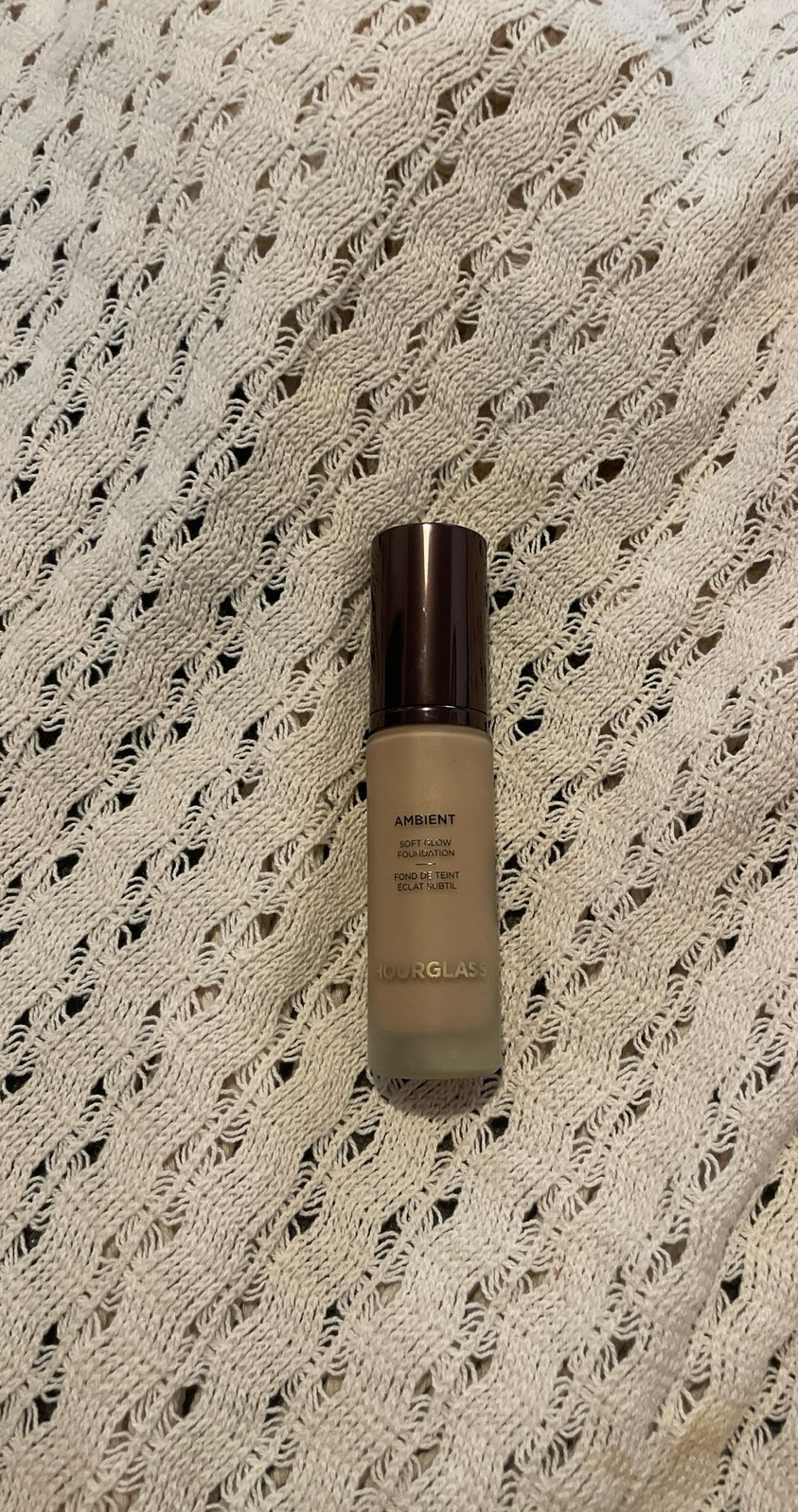 Hourglass ambient soft glow foundation shade 6