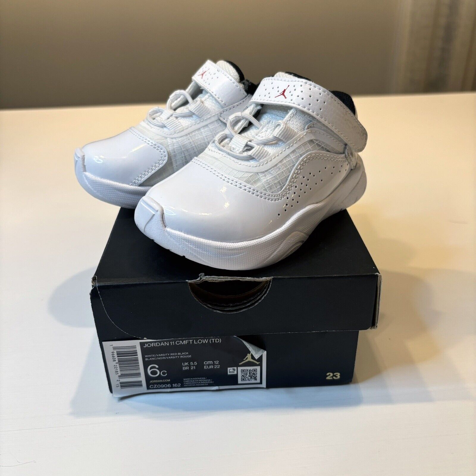 Nike Air Jordan 11 CMFT Low Infant/Toddler Lifestyle White Sneakers US Size 6C