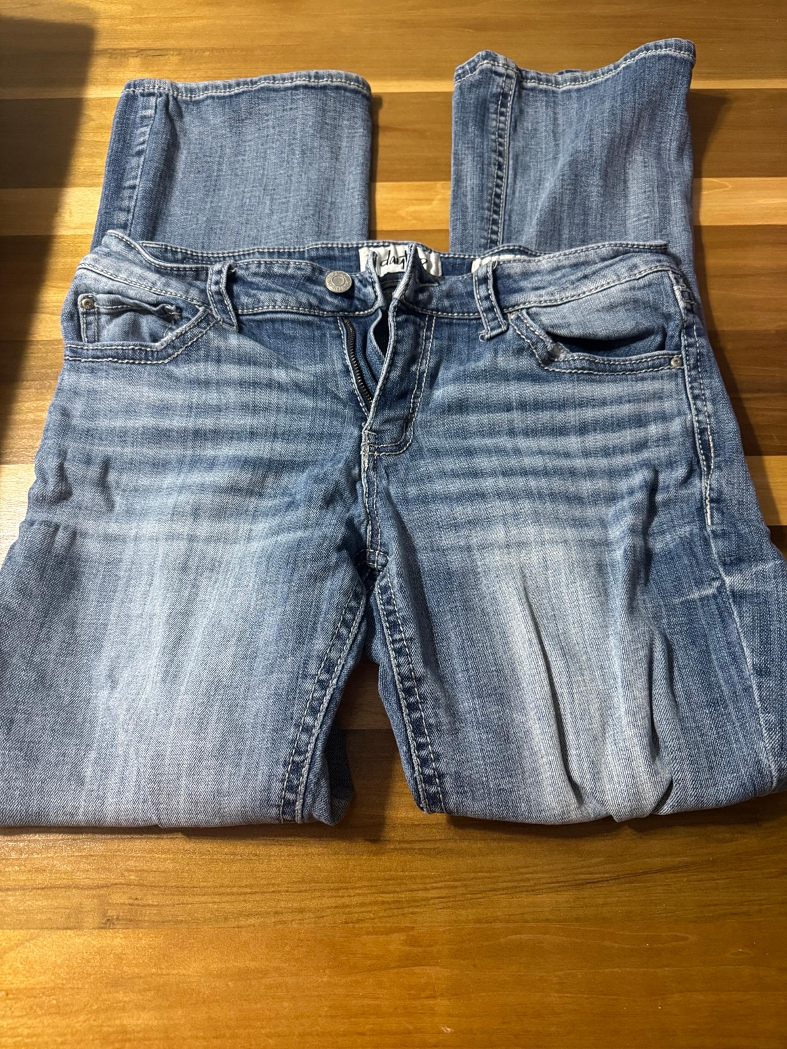 Women Day trip Jeans