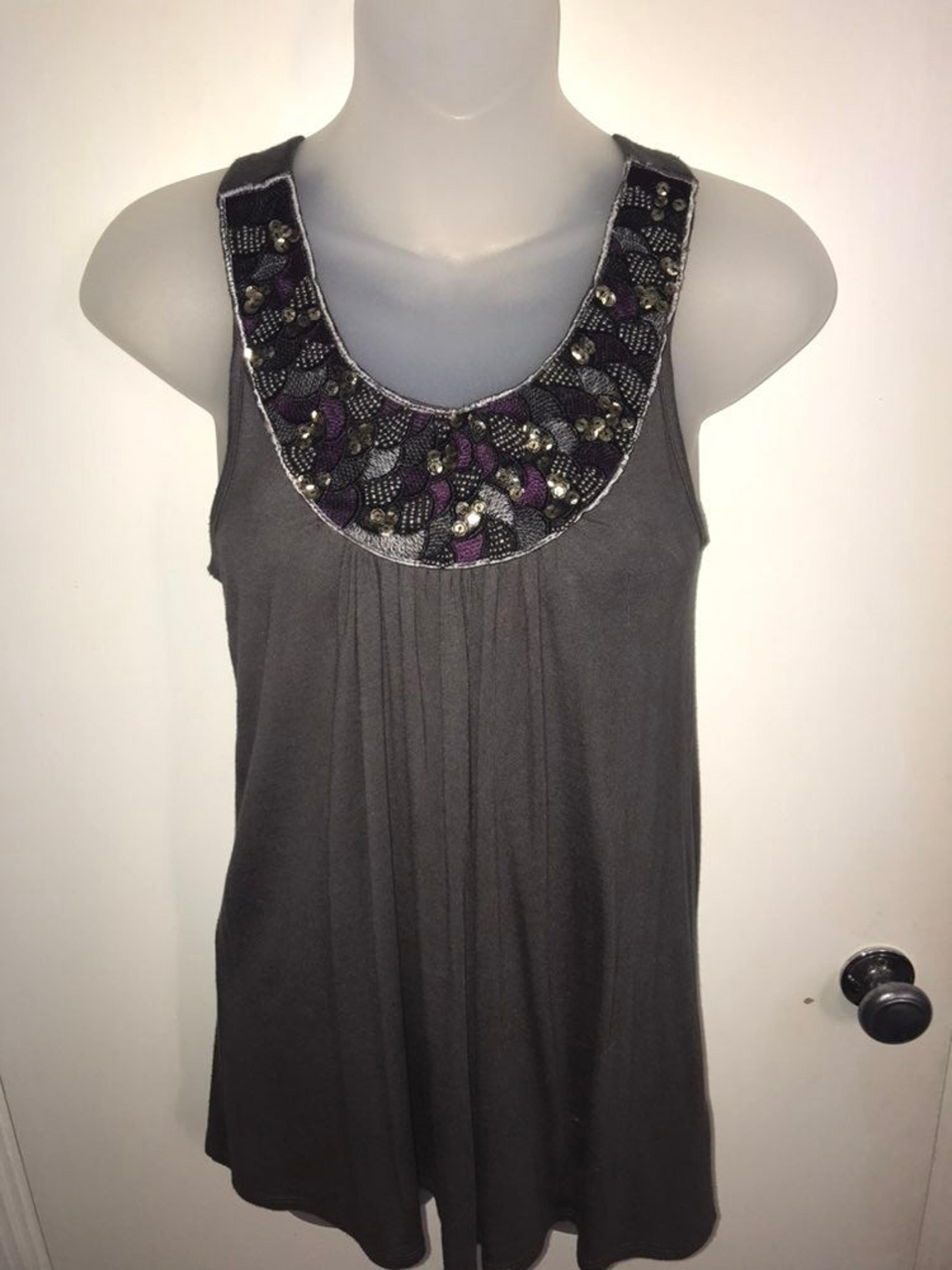 Pleione embellished neckline tank
