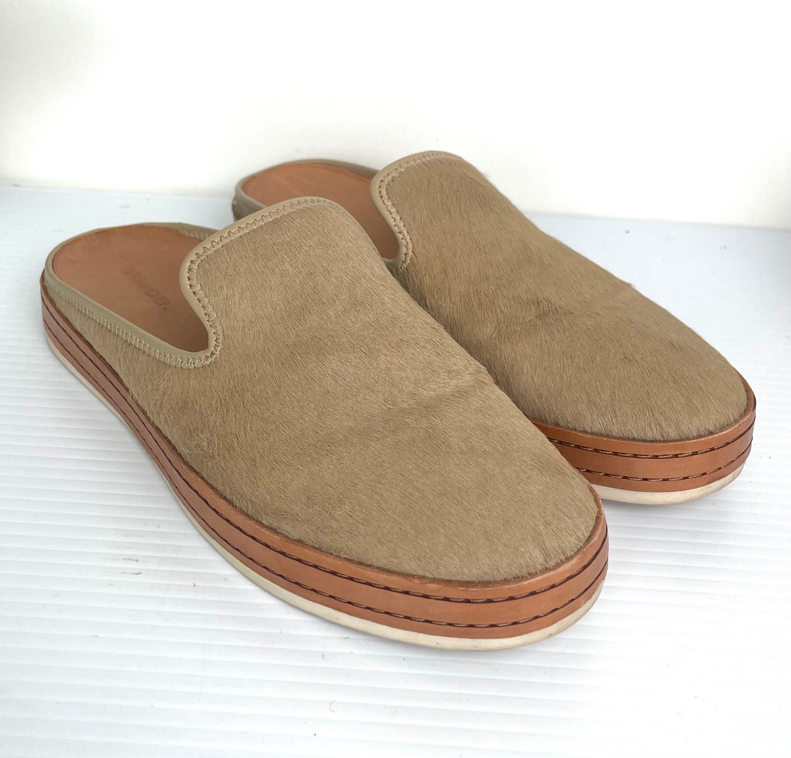 Vince Mules Canella Beige Calf Hair Size 8.5 Slip-On Flats