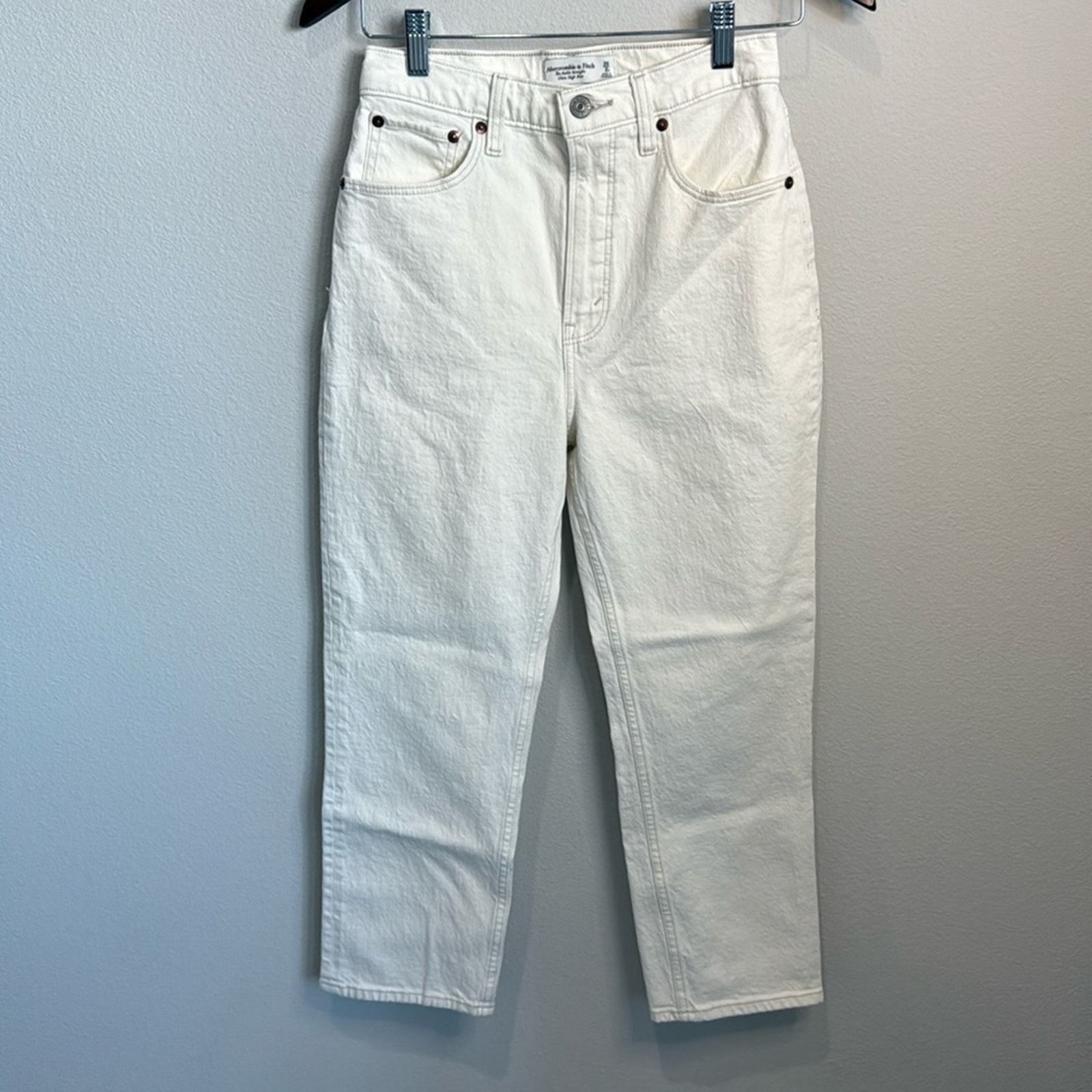 Abercrombie & Fitch Ivory Curve Love Ankle Straight Ultra Hi Size 26