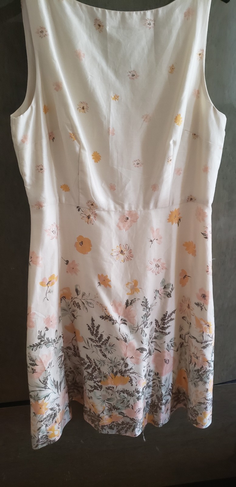 Loft NWT floral design dress