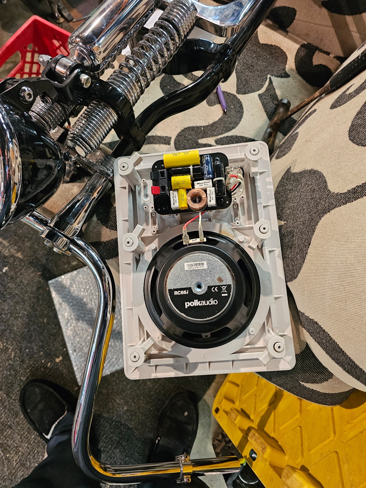 Rc65 in wall speakers