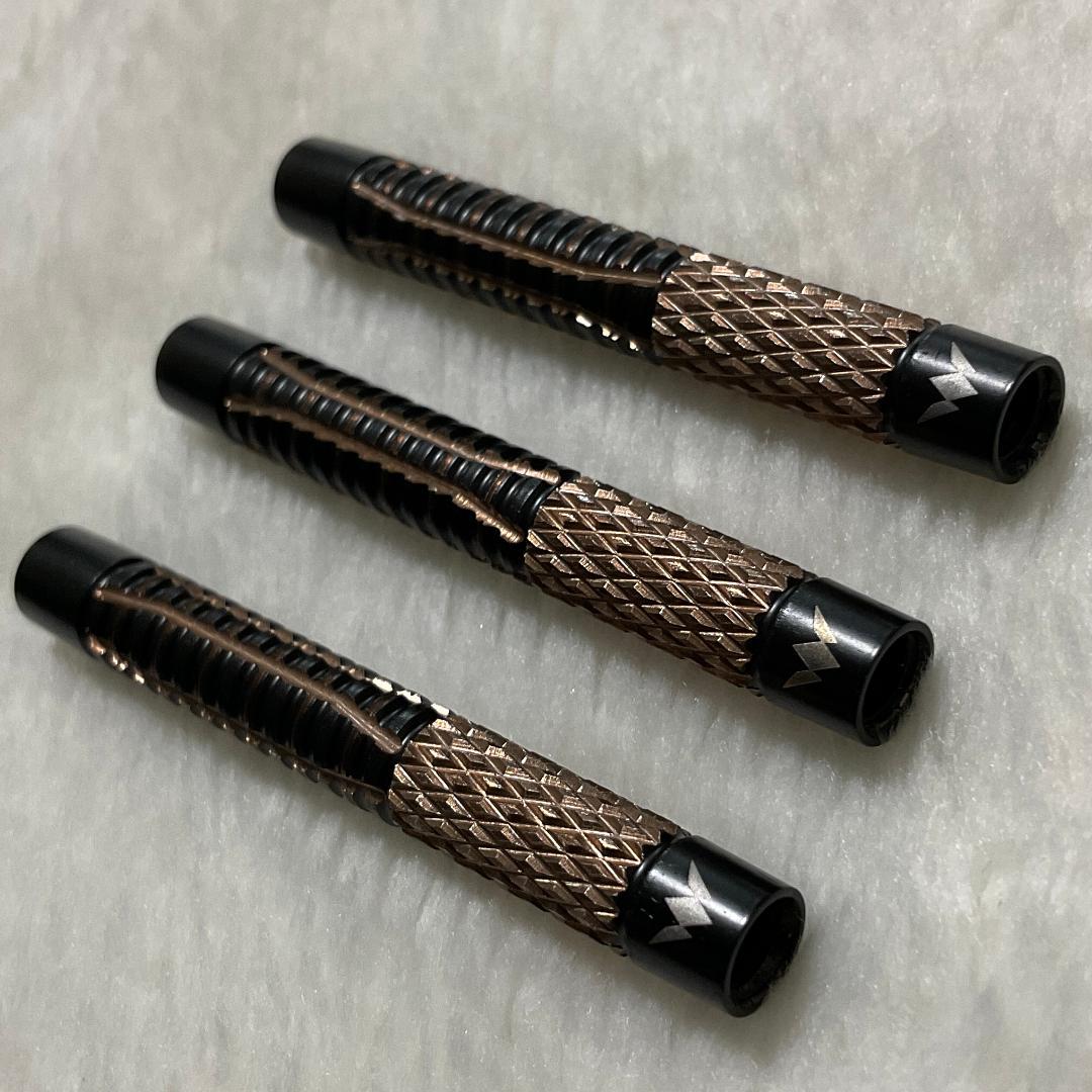 入荷なう Mission 19g 2BA Bronze & Black Horus ダーツ