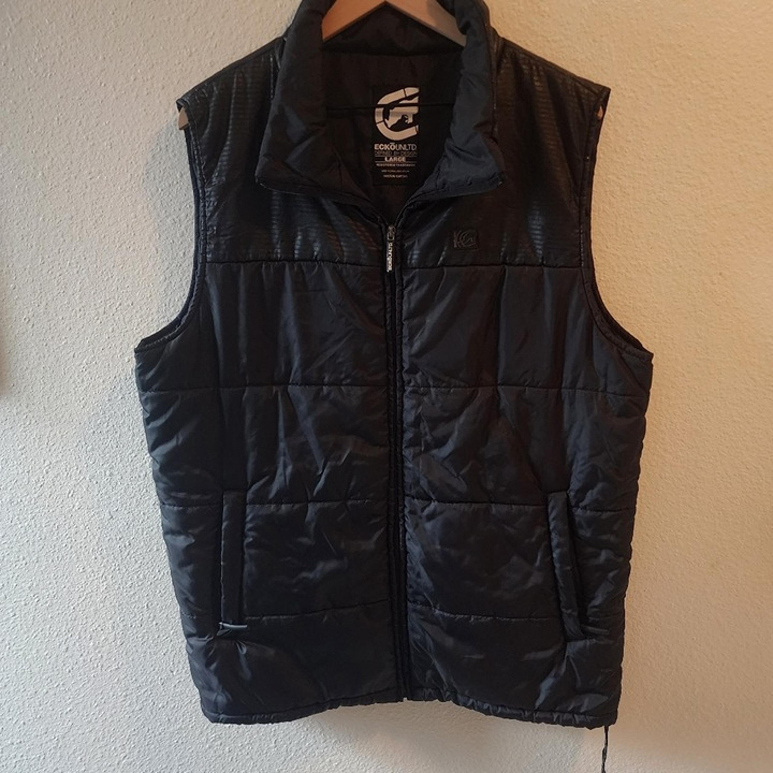 Ecko Unlimited Mens Vest Jacket Full Zip Quilted Outdoor Hiking Black Size L