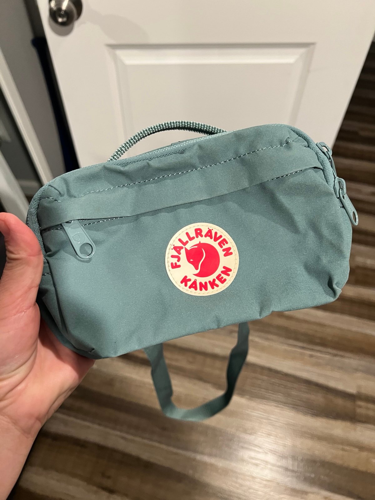 Fjallraven Women's Kanken Hip Pack, Frost Green, One Size