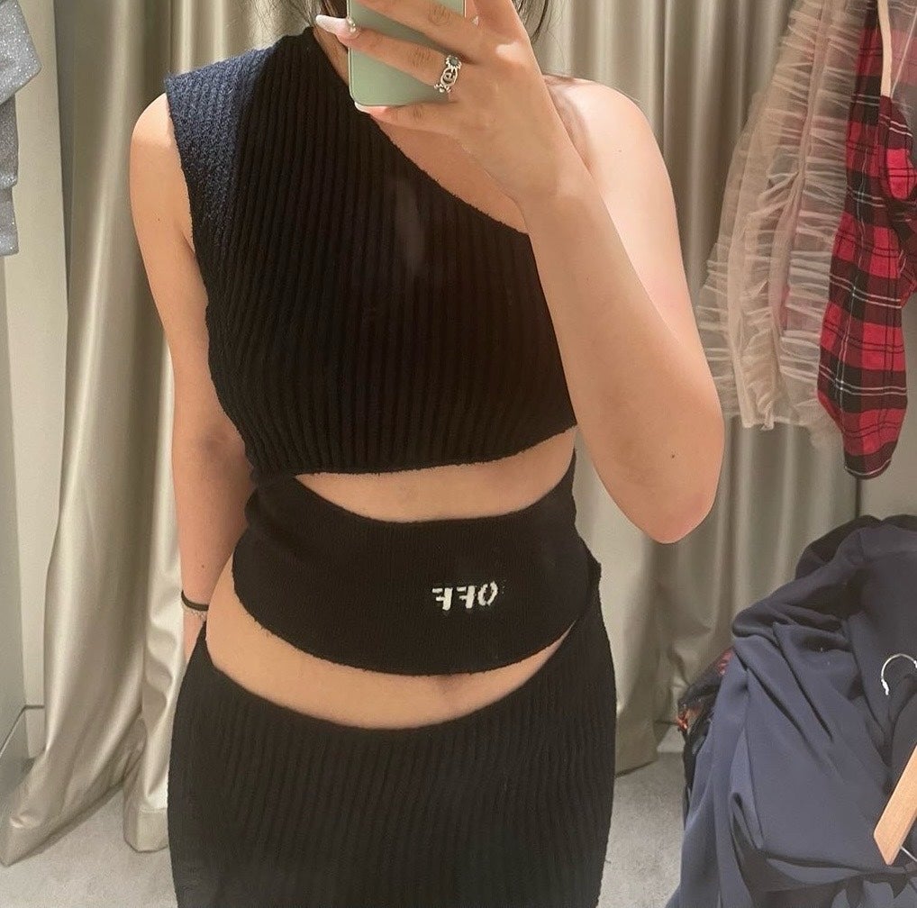 Off-white midi knit dress