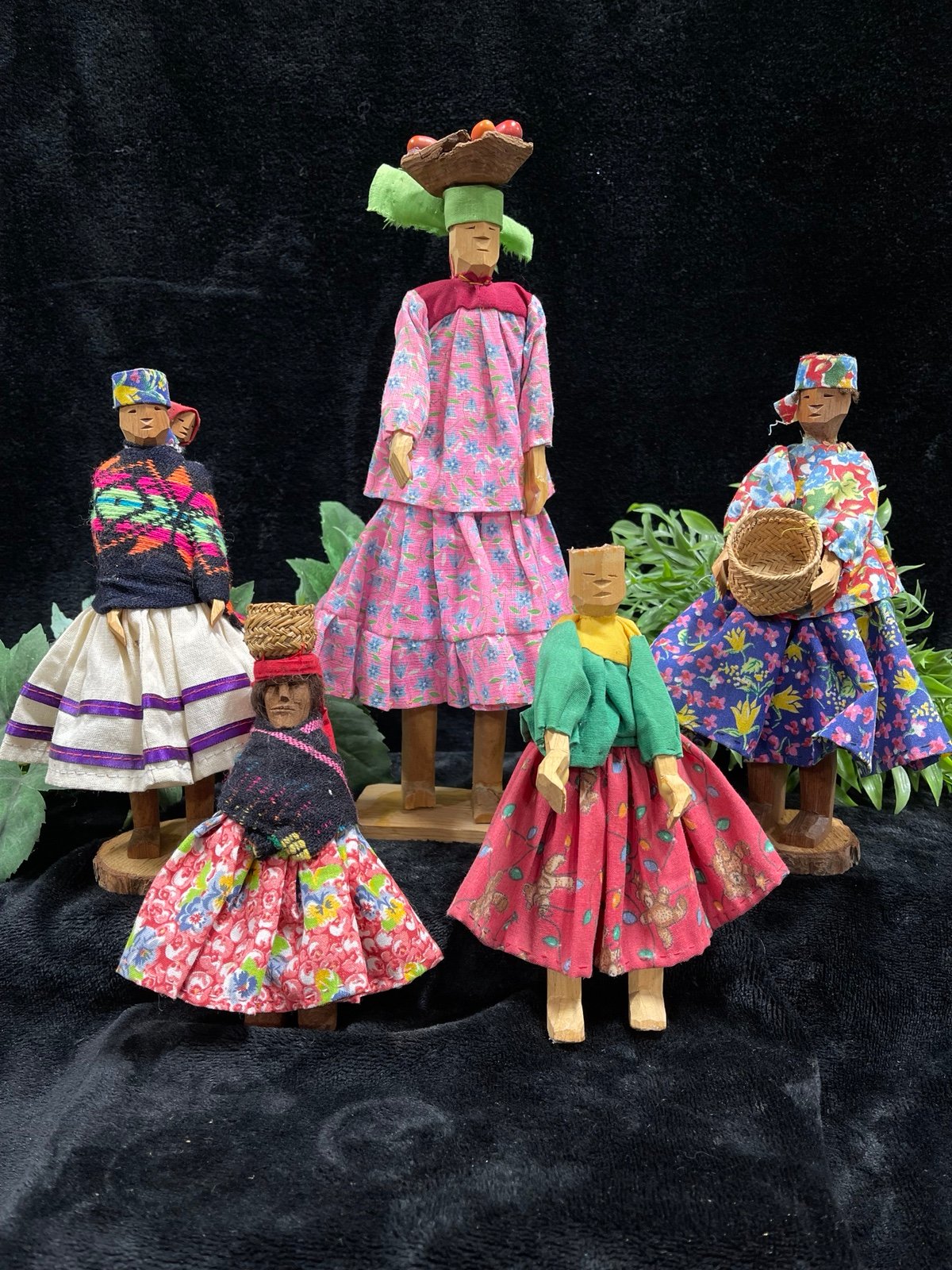 Primitive hand carved tarahumara tribal dolls
