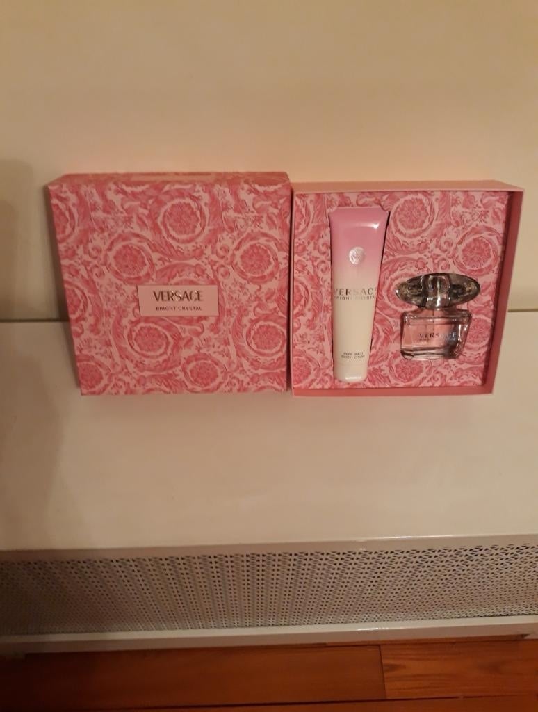 Versace Bright Crystal perfume set